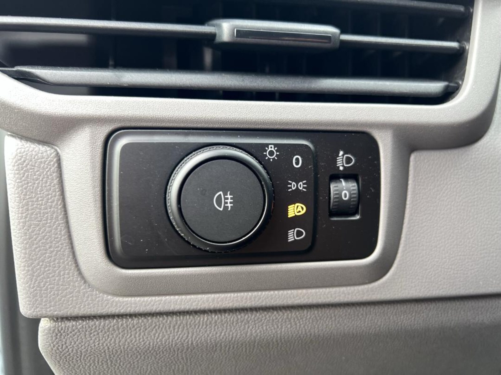 Volkswagen Transporter Kasten langer Radstand – Bild 20