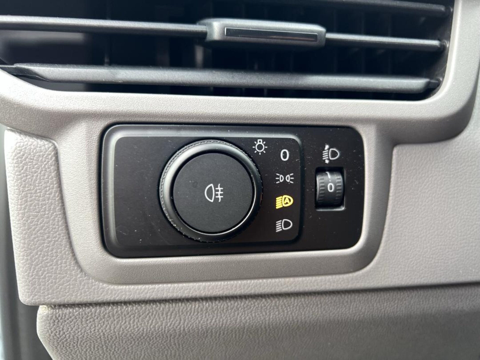 Volkswagen Transporter Kasten langer Radstand