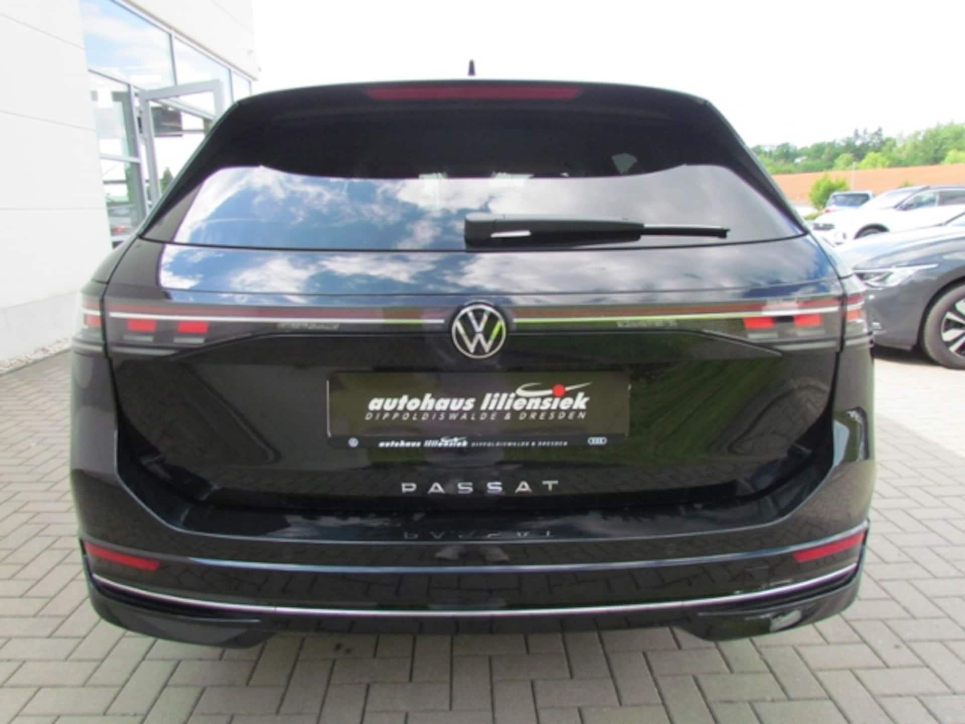 Volkswagen Passat Elegance