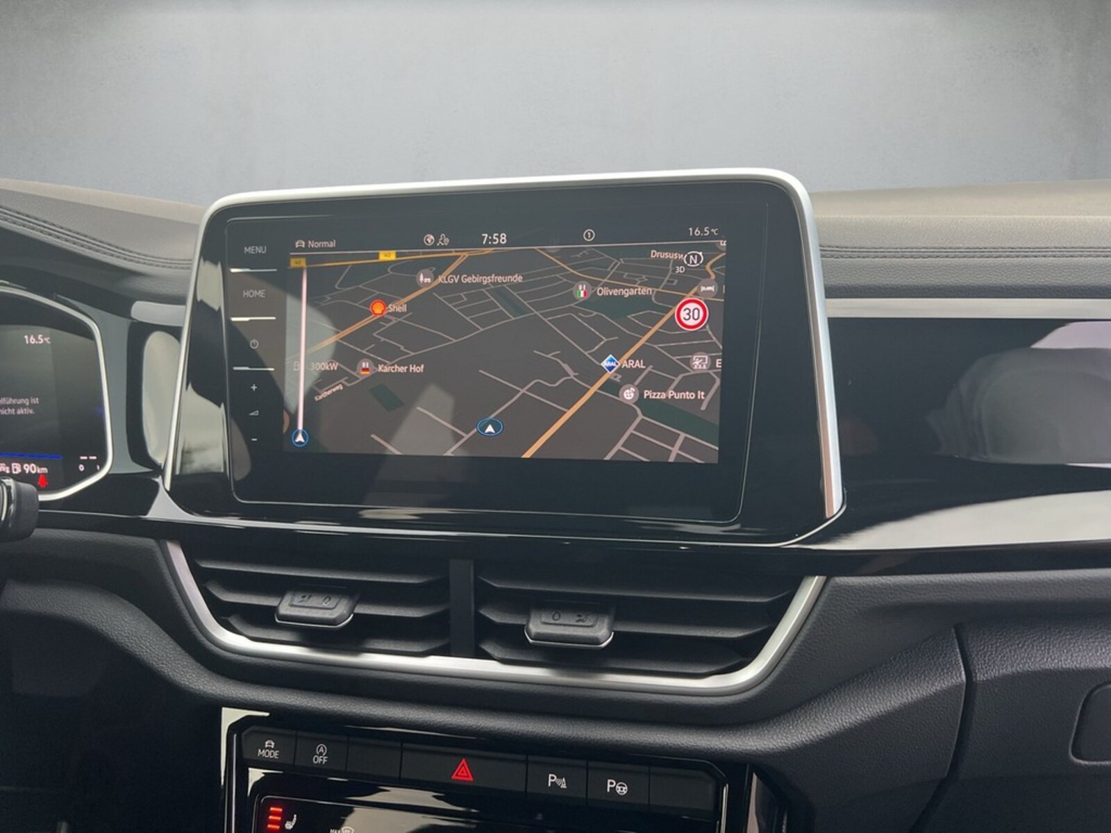 Volkswagen T-Roc – Bild 12