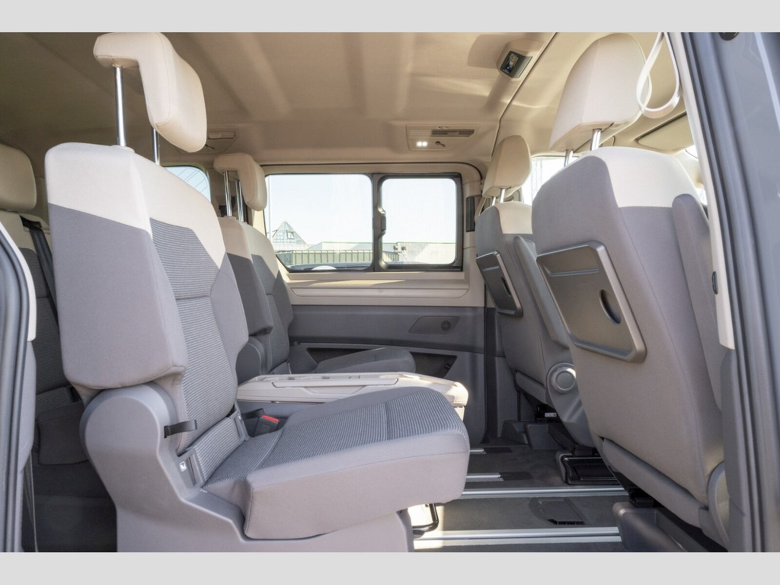 Volkswagen Multivan – Bild 11