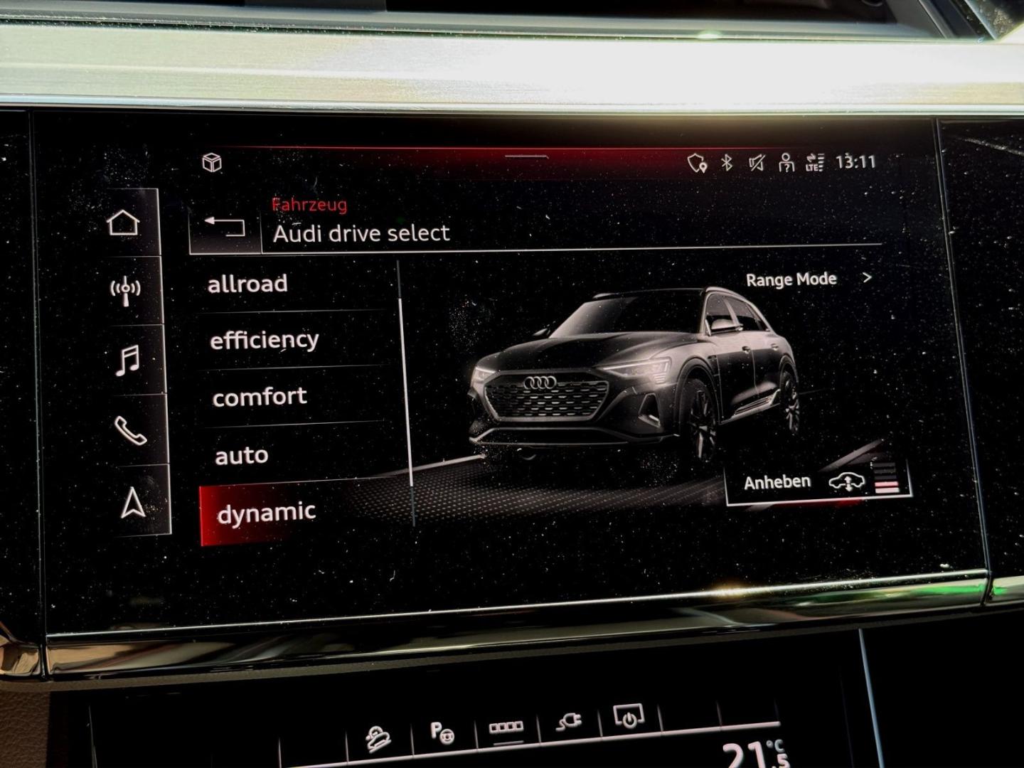 Image about Audi Q8 e-tron S line 55 e-tron quattro