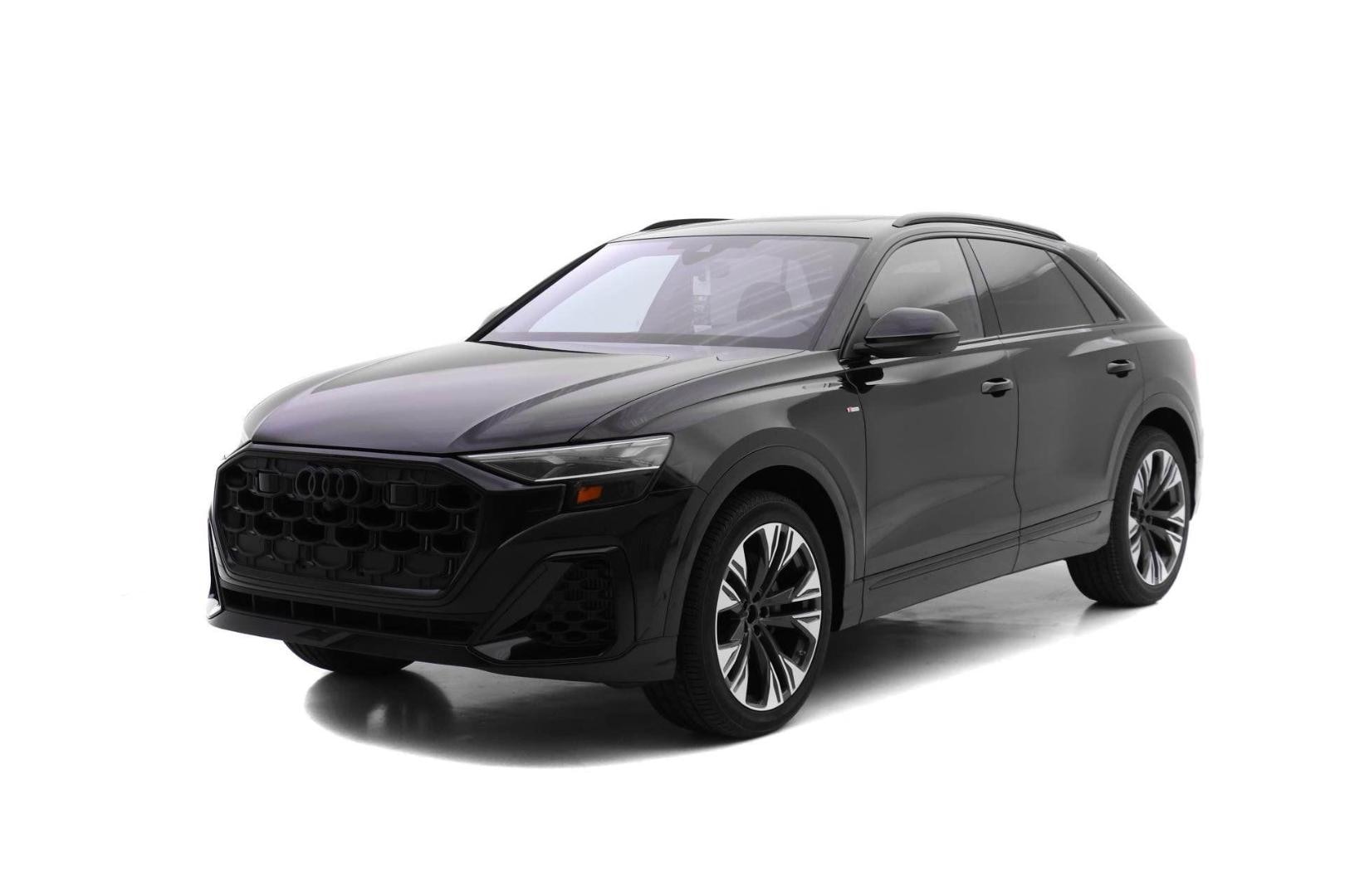 2026 Audi Q8 55 Premium Plus quattro Tiptonic's photo