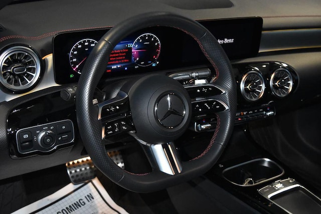2025 Mercedes-Benz CLA 250
