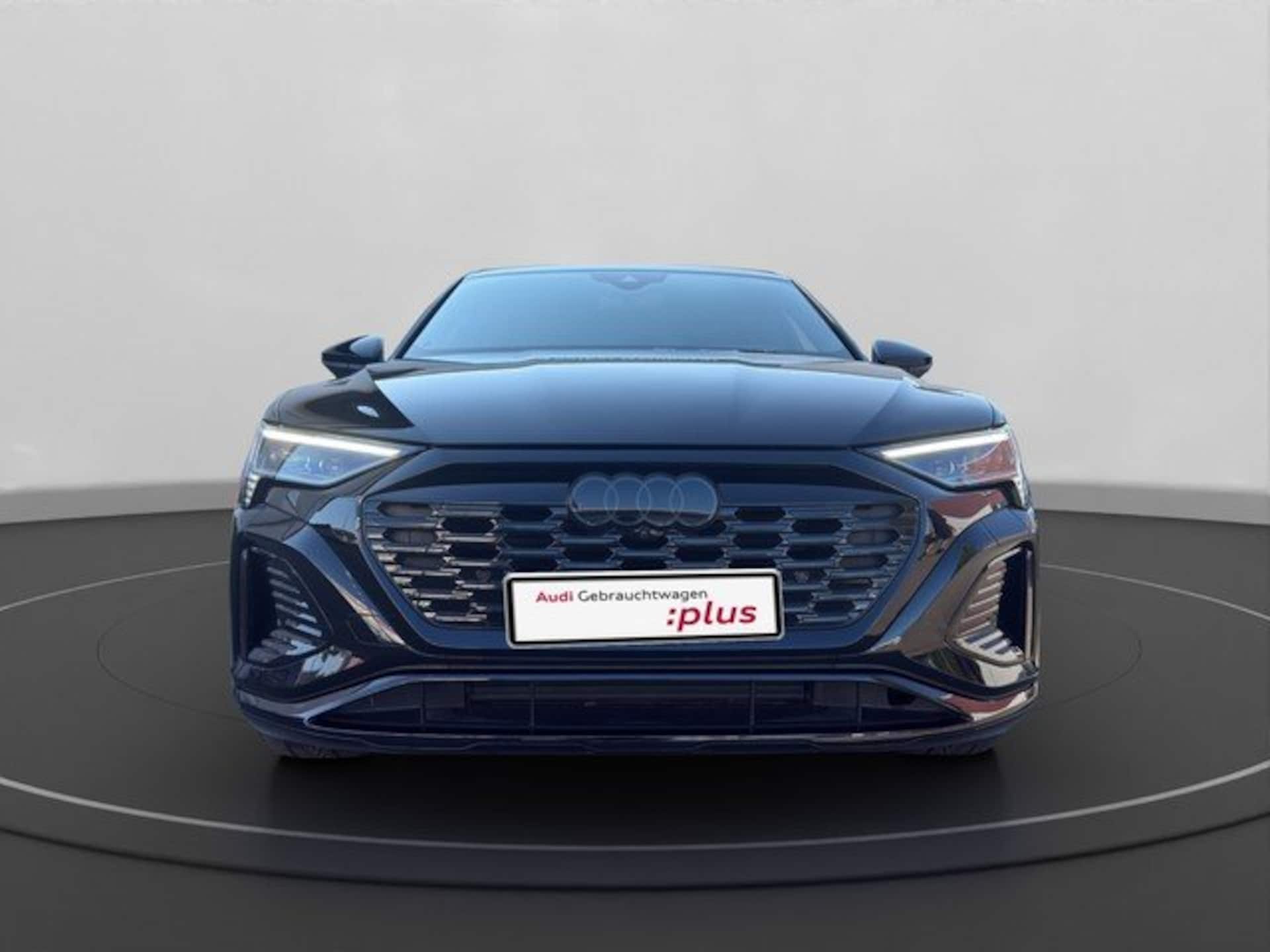 Audi Q8 Sportback e-tron S line