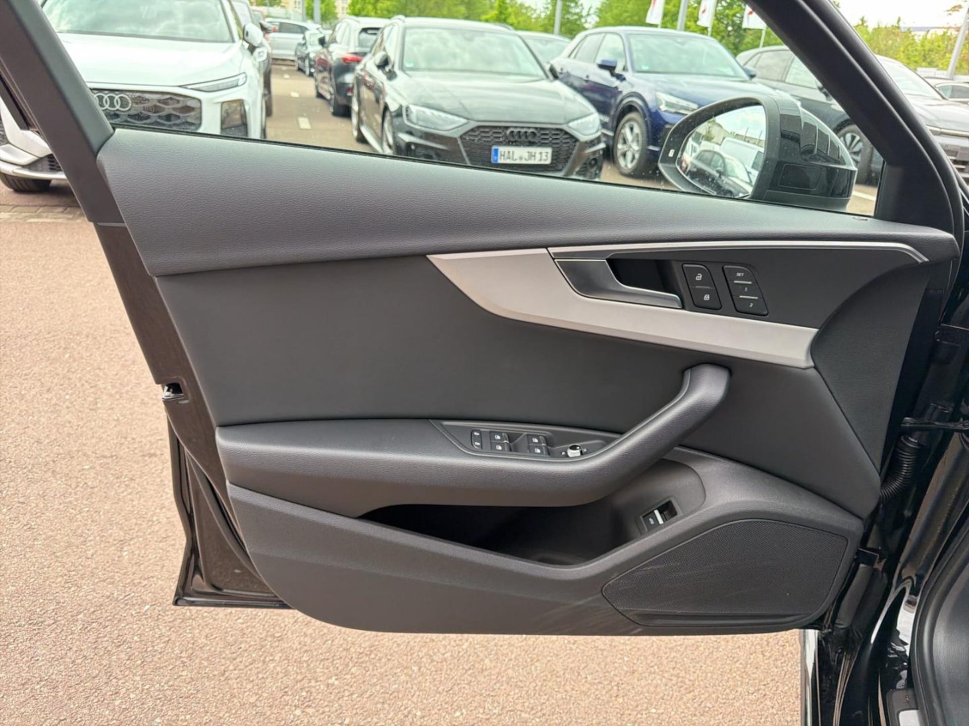 Audi A4 Avant S line