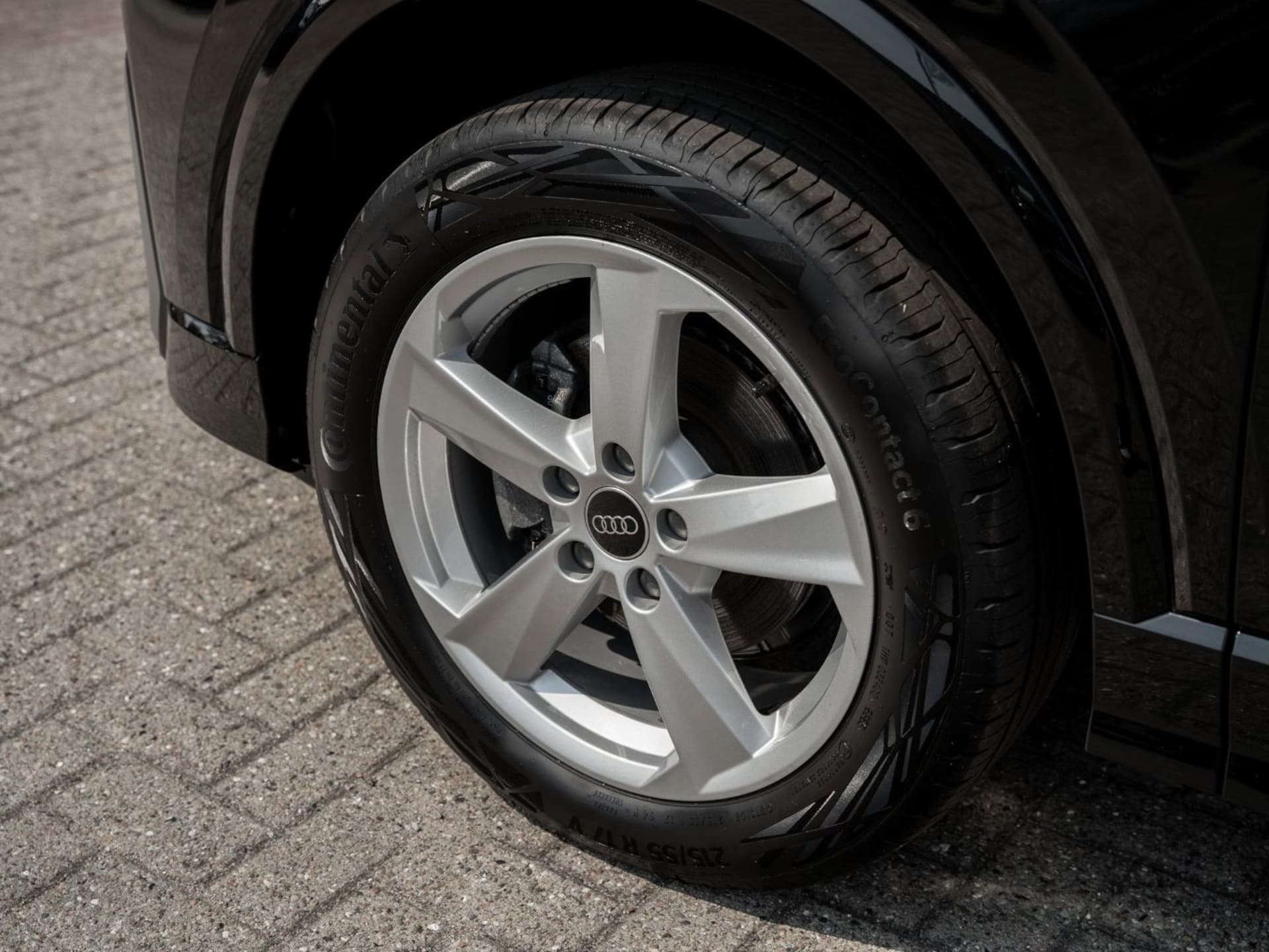 Audi Q2 S line