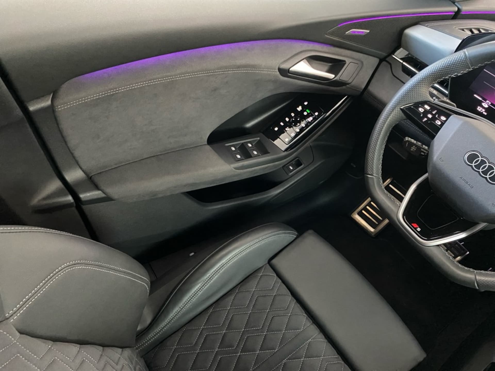 Audi Q6 SUV e-tron