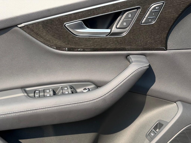 2025 Audi Q7 Premium Plus - Photo 14