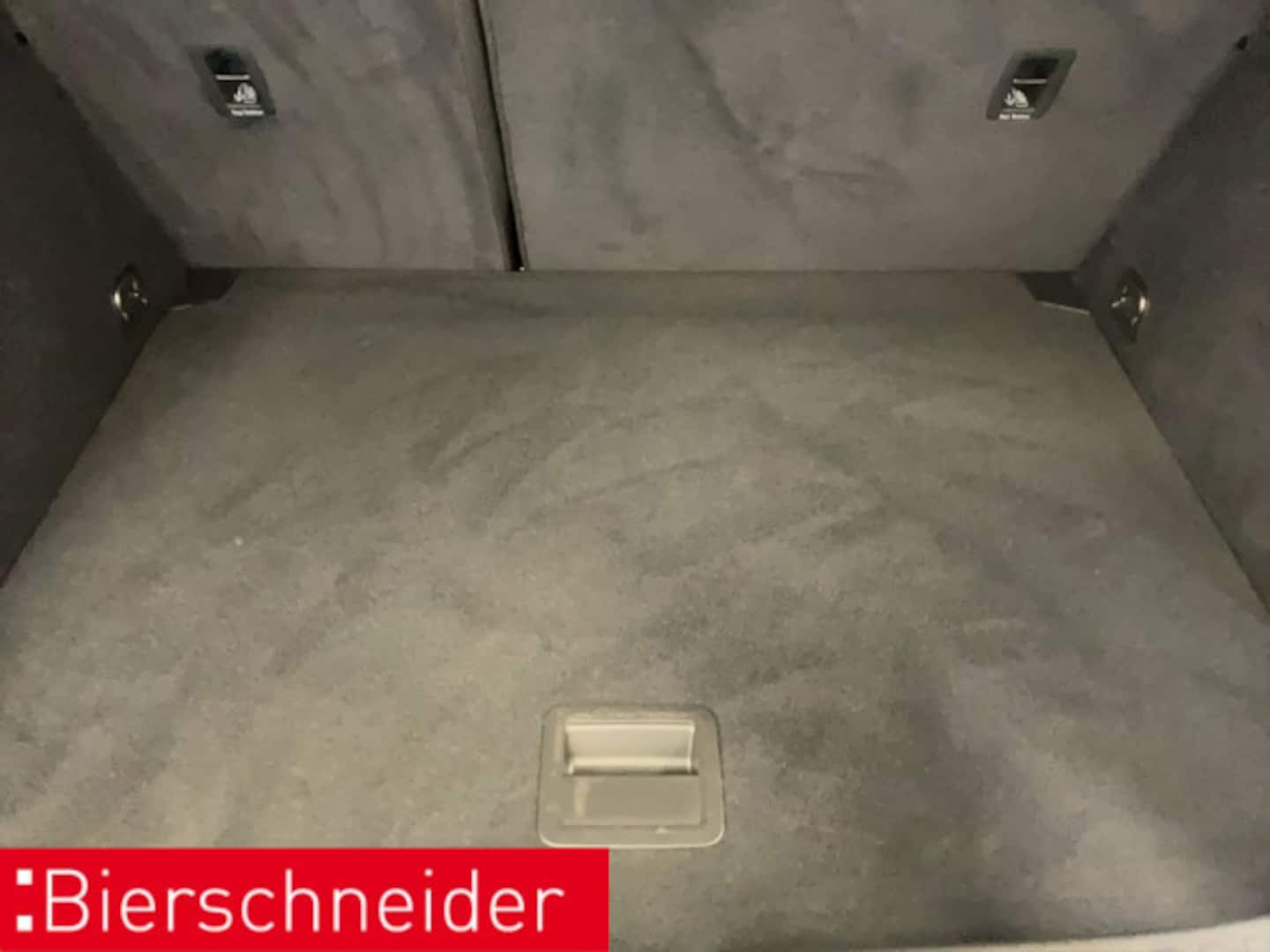 Bild über Audi S3 Sportback TFSI quattro S tronic - für weitere Informationen kontaktieren Sie den Audi Partner