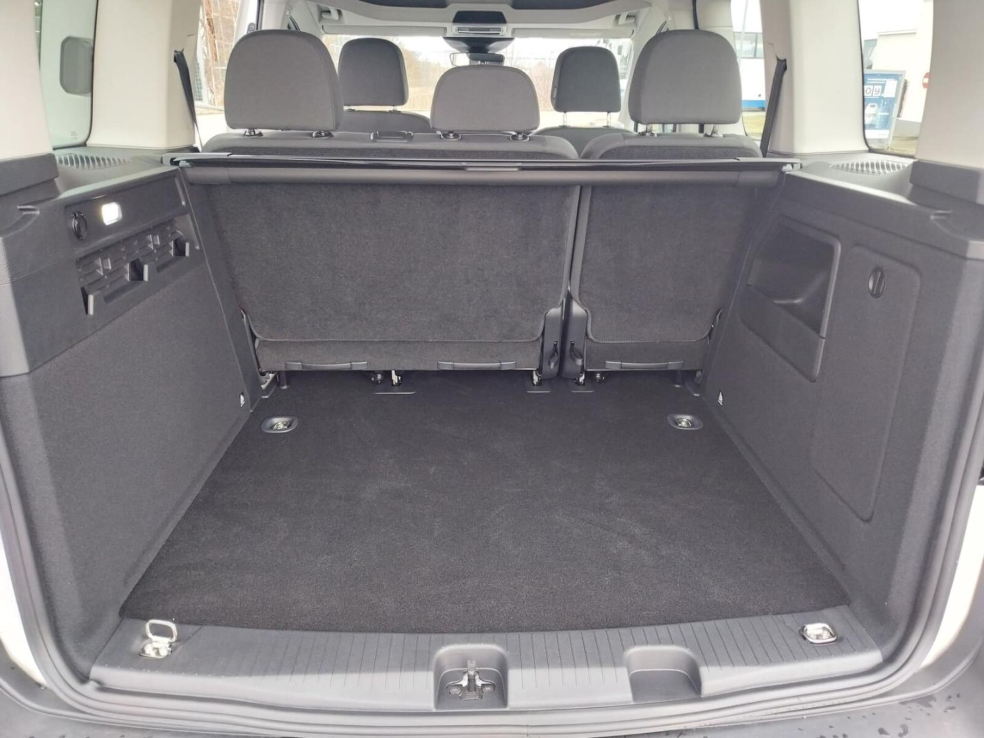 Volkswagen Caddy Model bazowy
