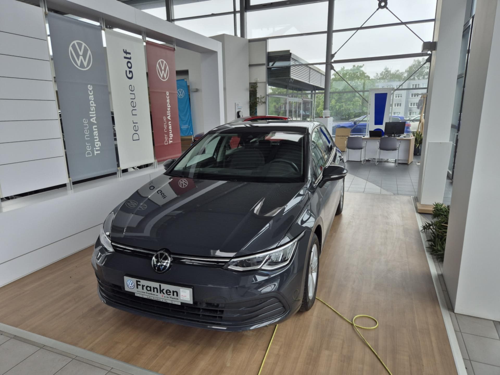 Volkswagen Golf Life