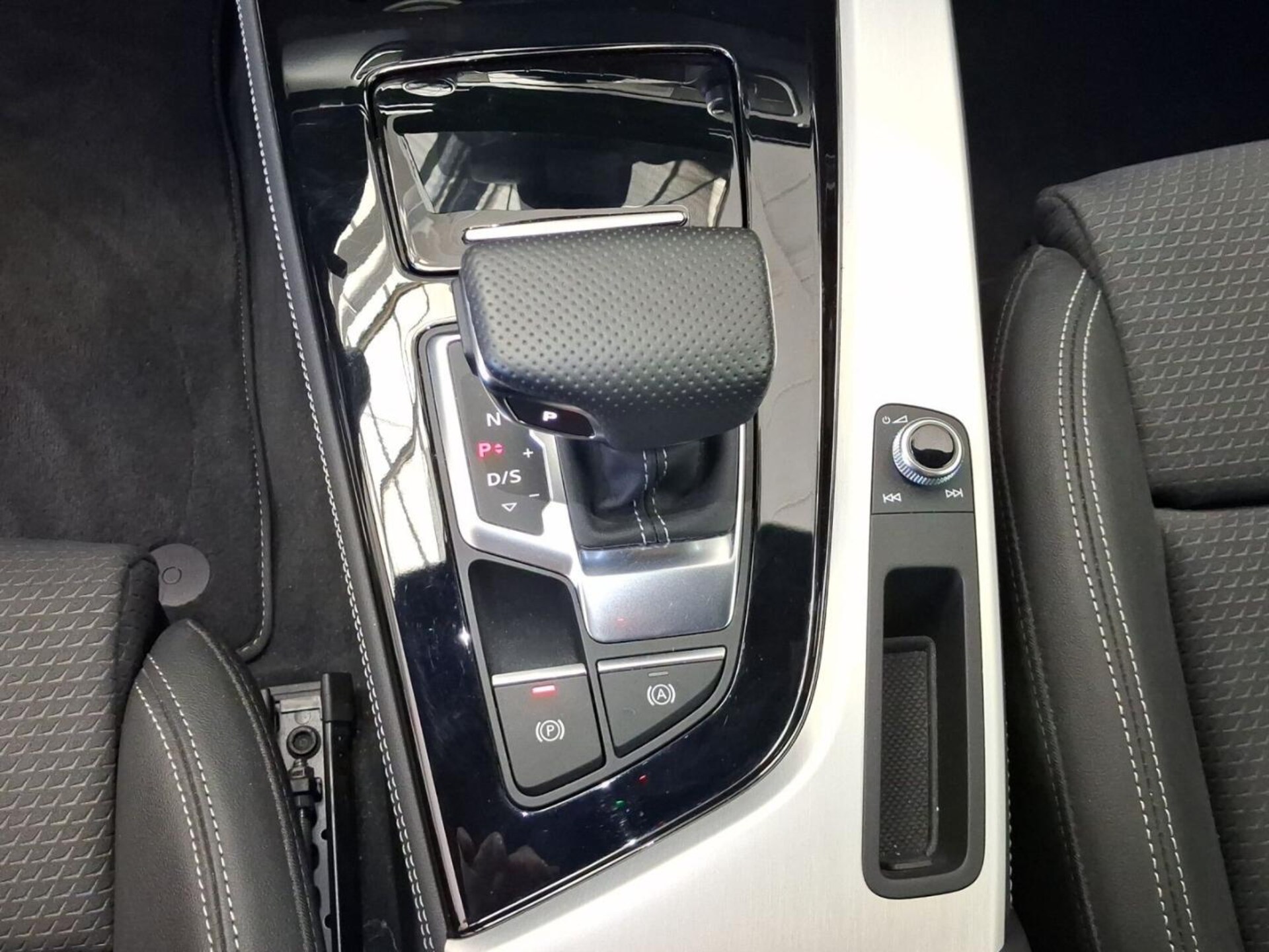 Audi A4 Avant S line