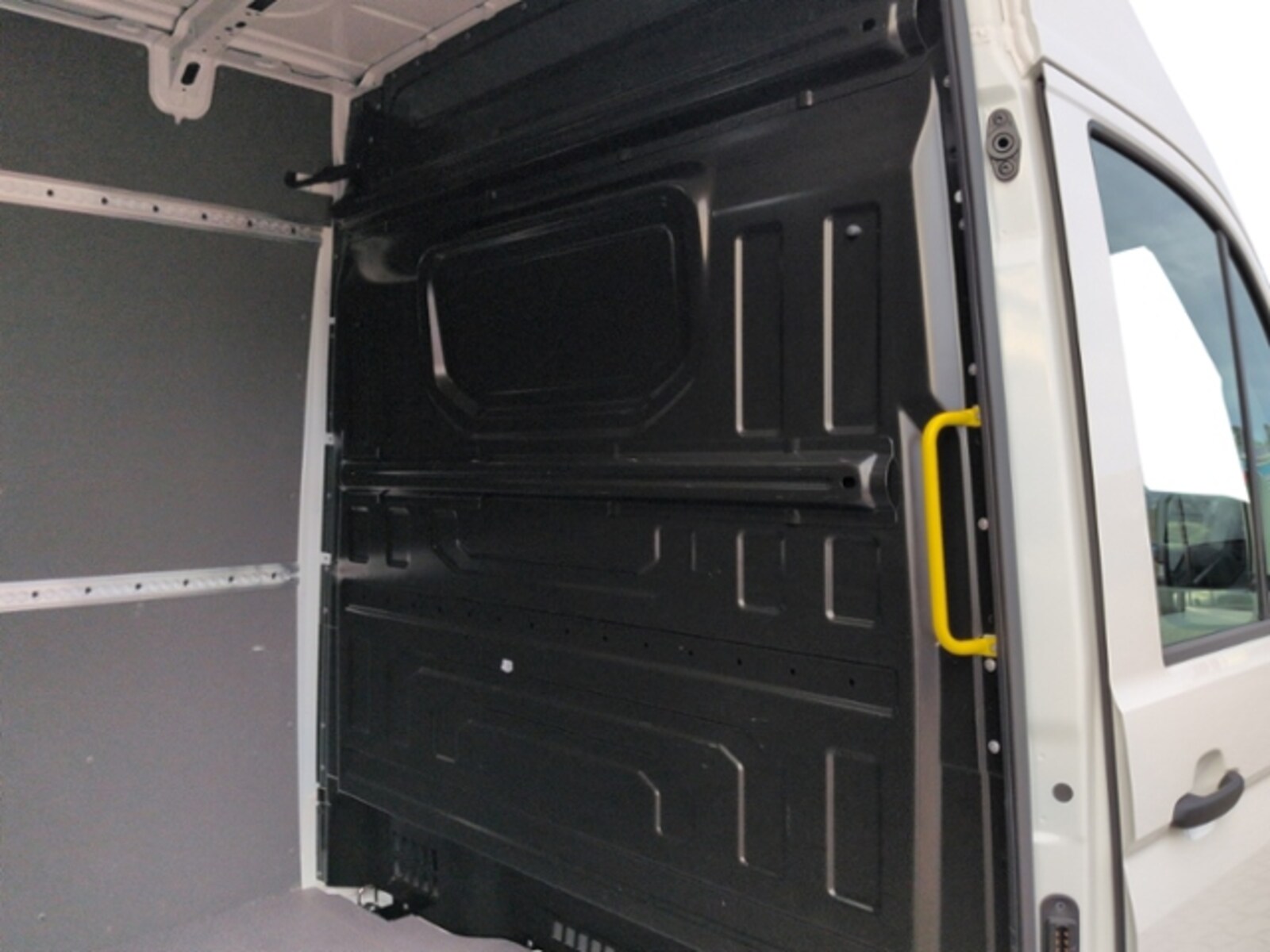 Volkswagen Crafter Kasten langer Radstand – Bild 18