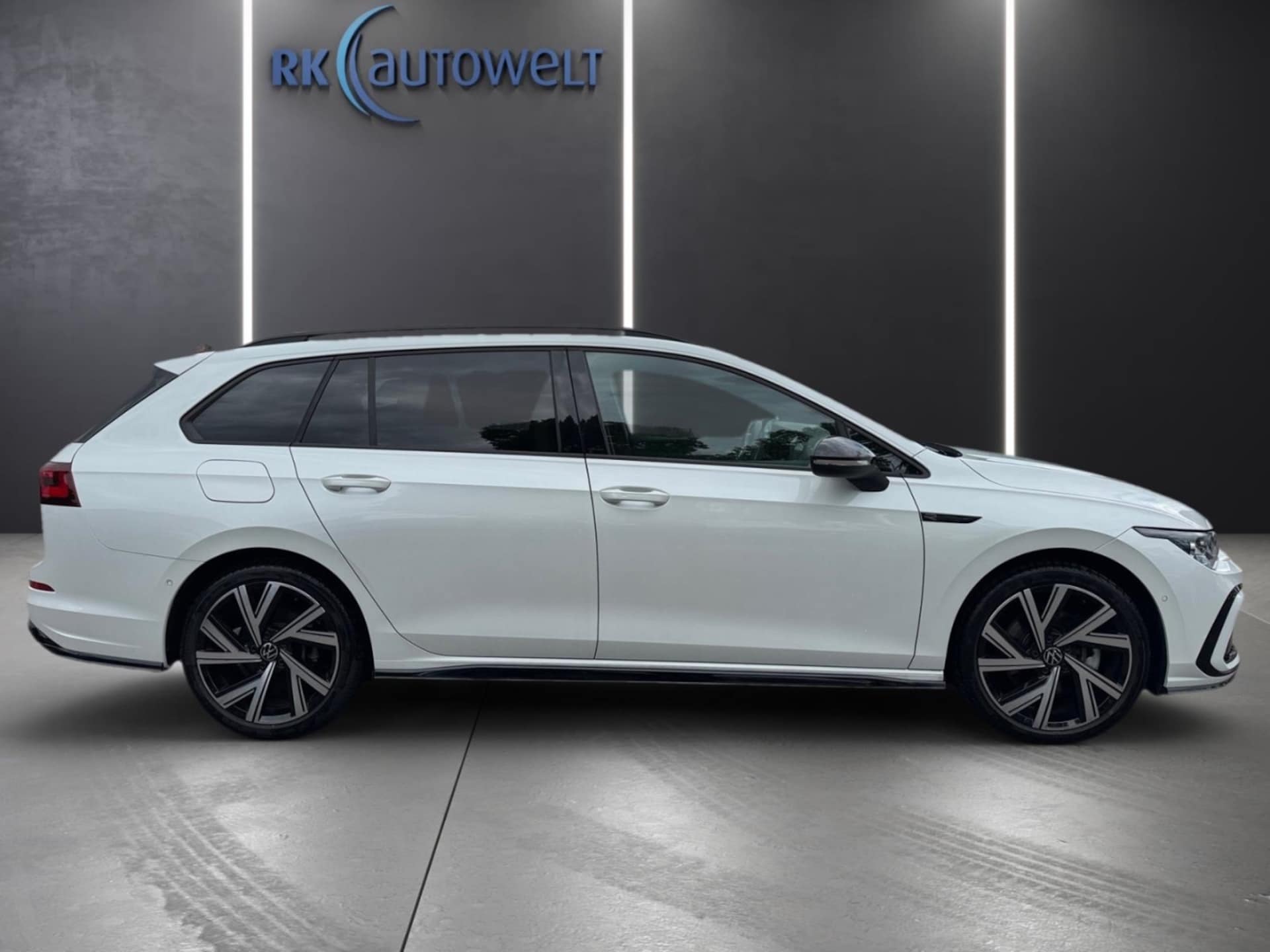 Volkswagen Golf Variant R-Line