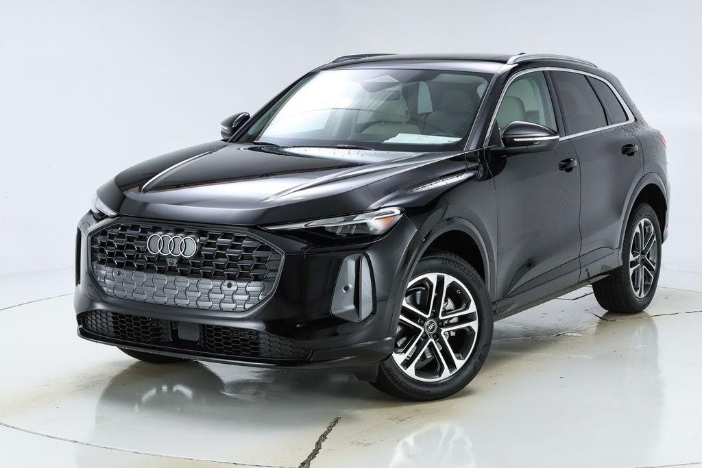 2025 Audi Q5 40 Premium's photo