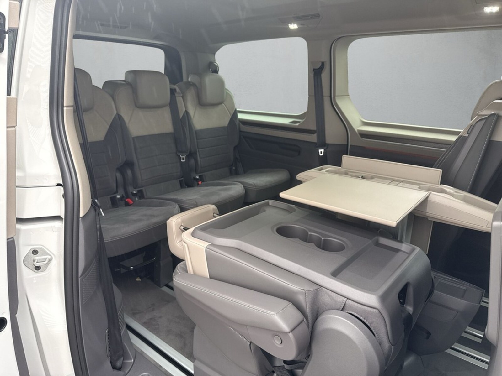 Volkswagen Multivan Langversion – Bild 13