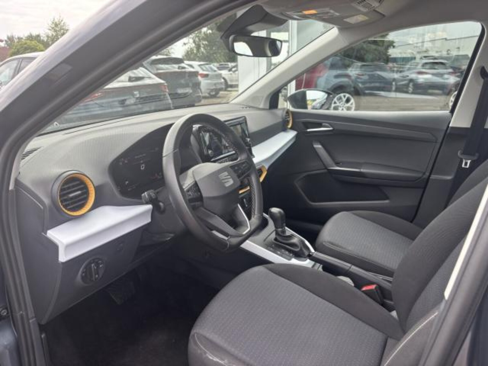 SEAT Arona – Bild 13