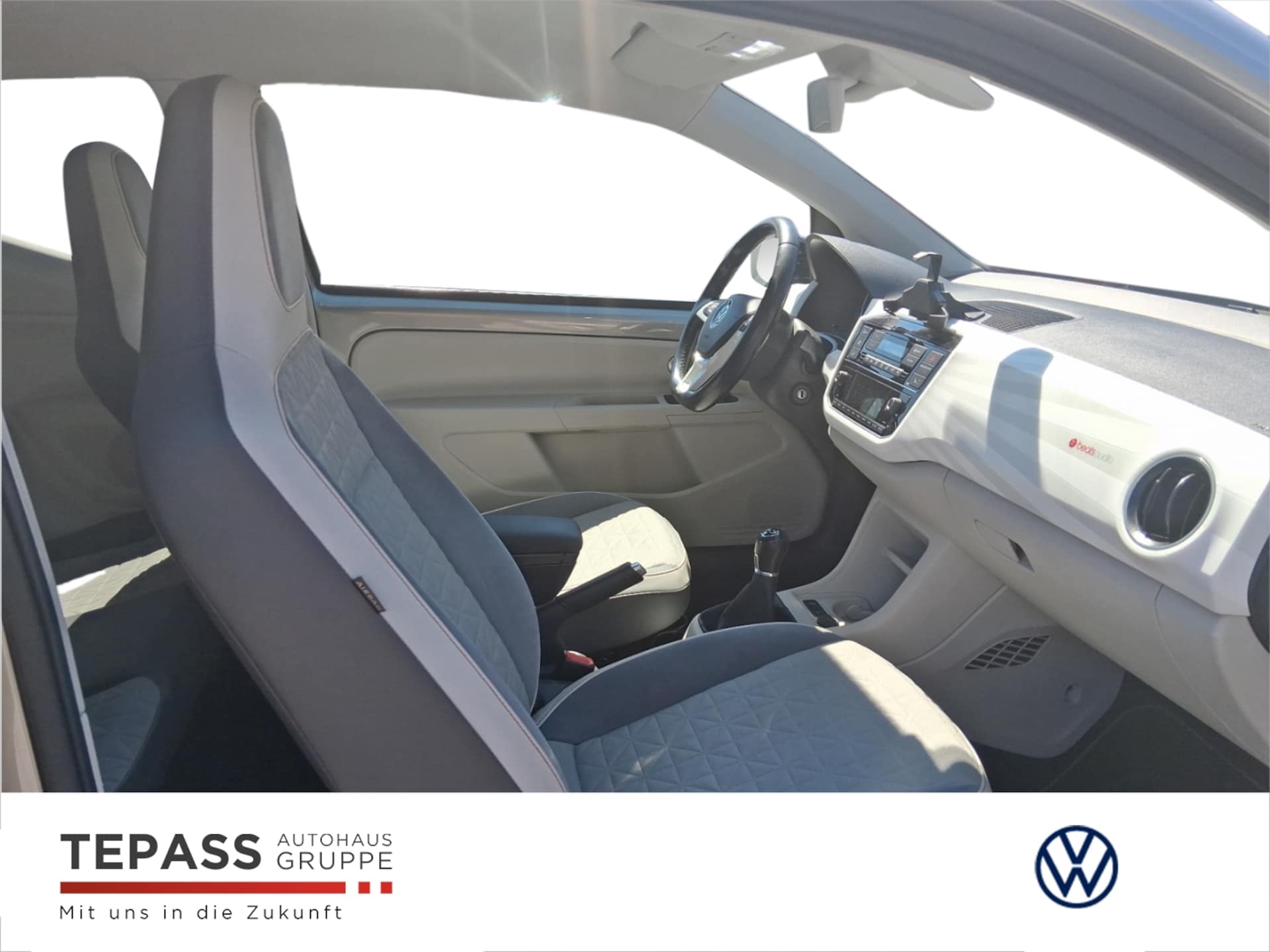 Volkswagen up! beats