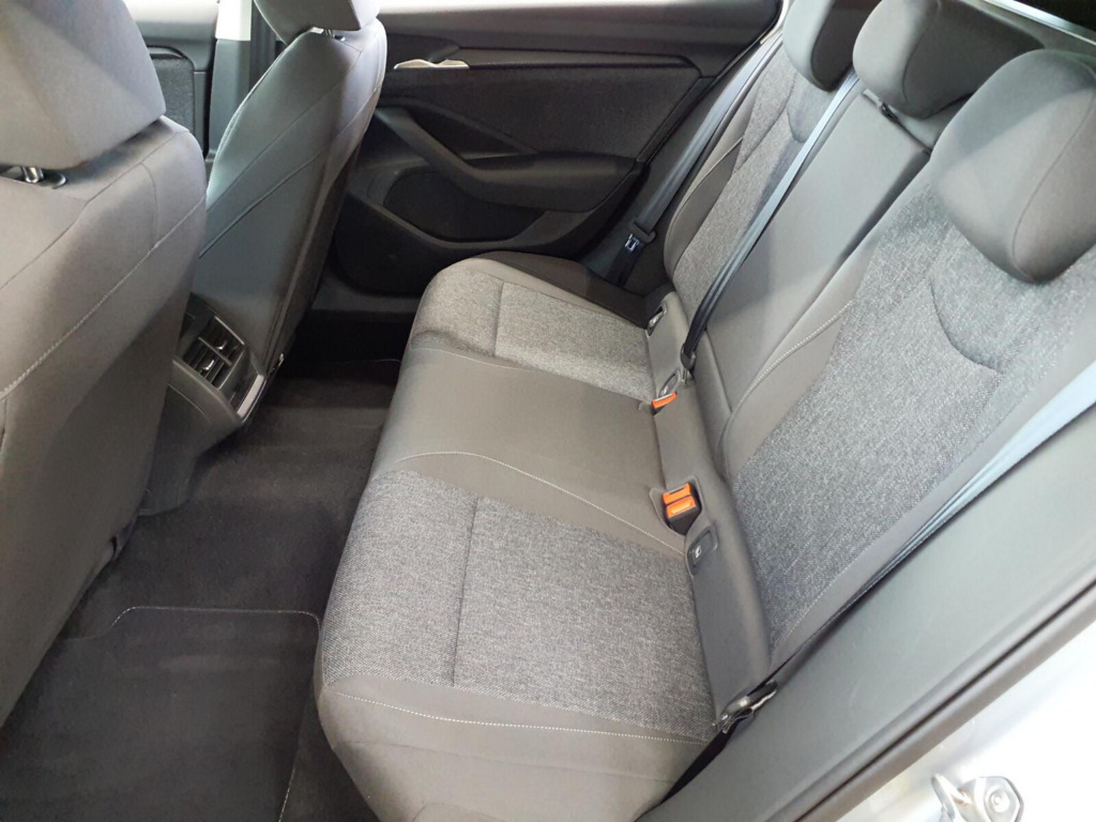 Škoda Superb Combi – Bild 8