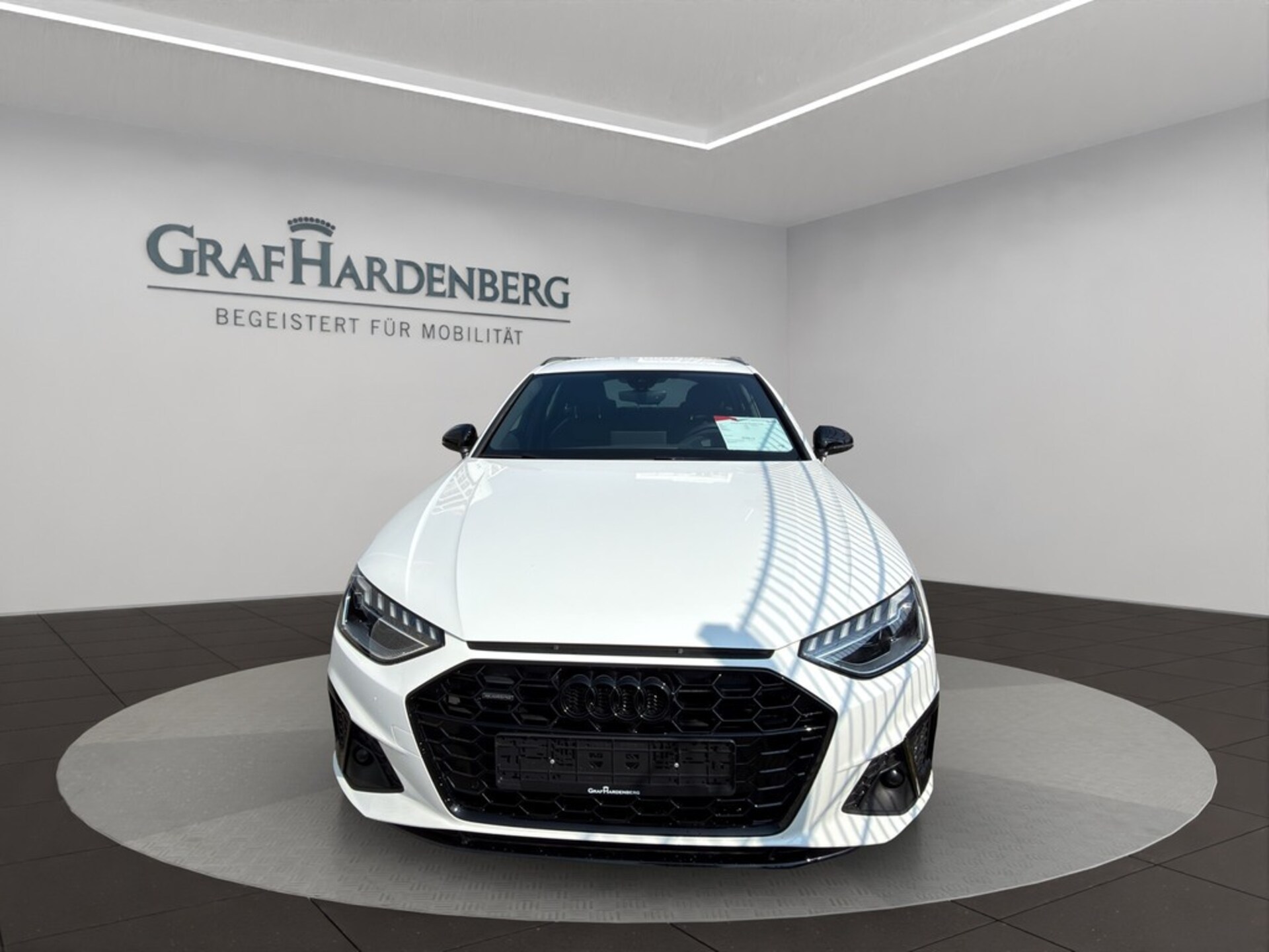 Audi A4 Avant S line