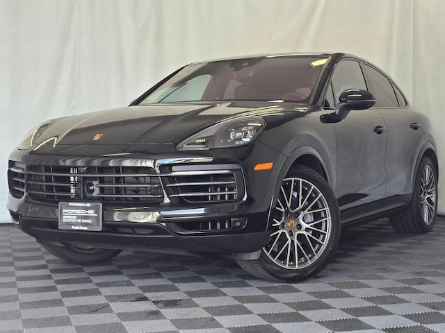 Photo of 2023 Porsche Cayenne Hybrid