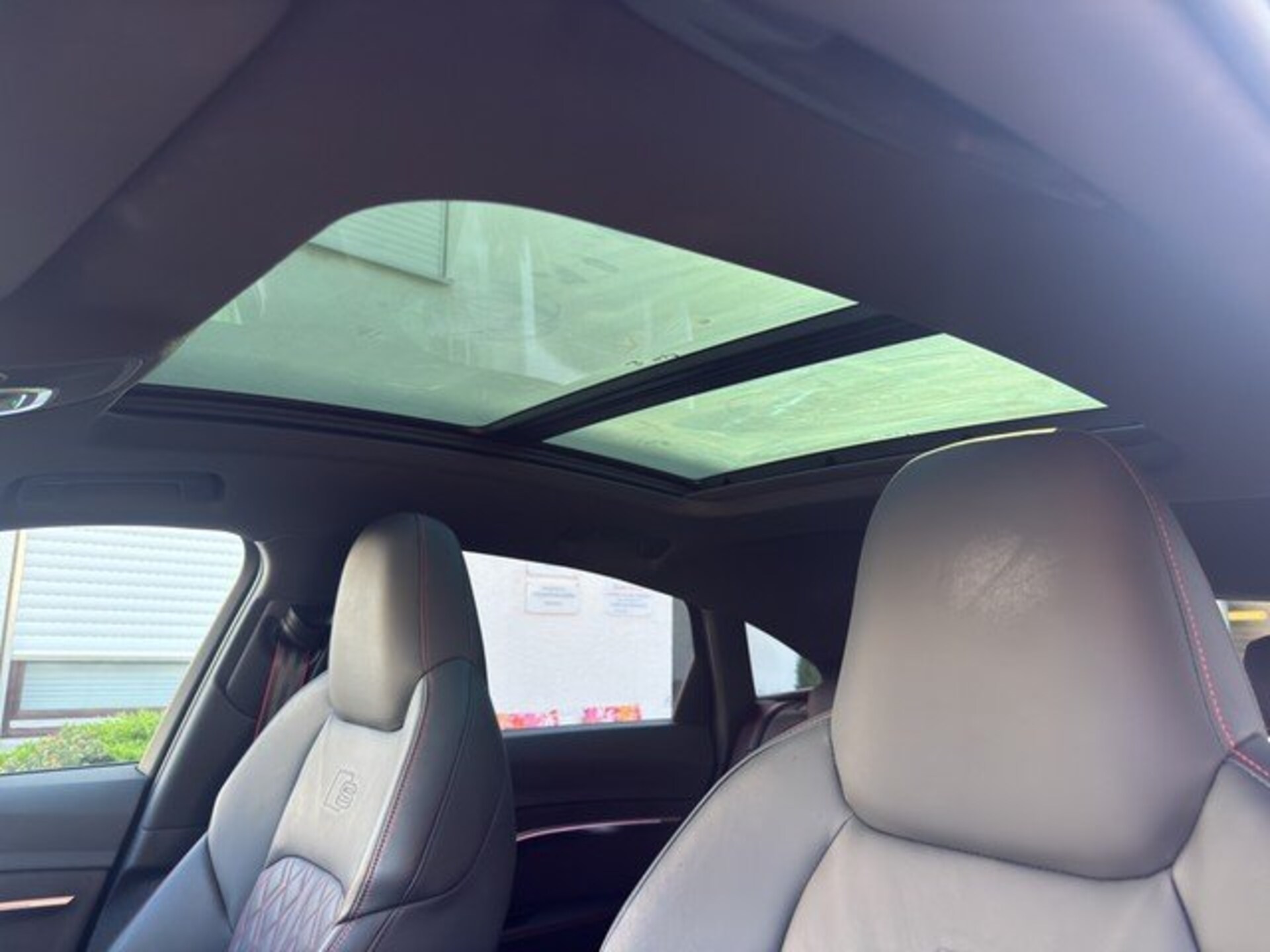 Audi Q8 Sportback e-tron S line