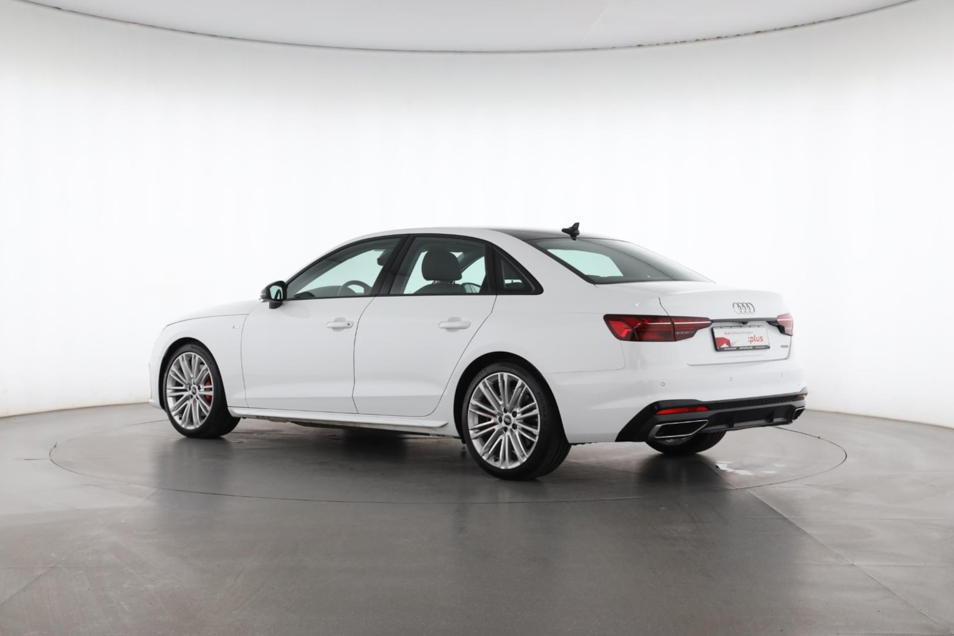 Audi A4 Limousine S line