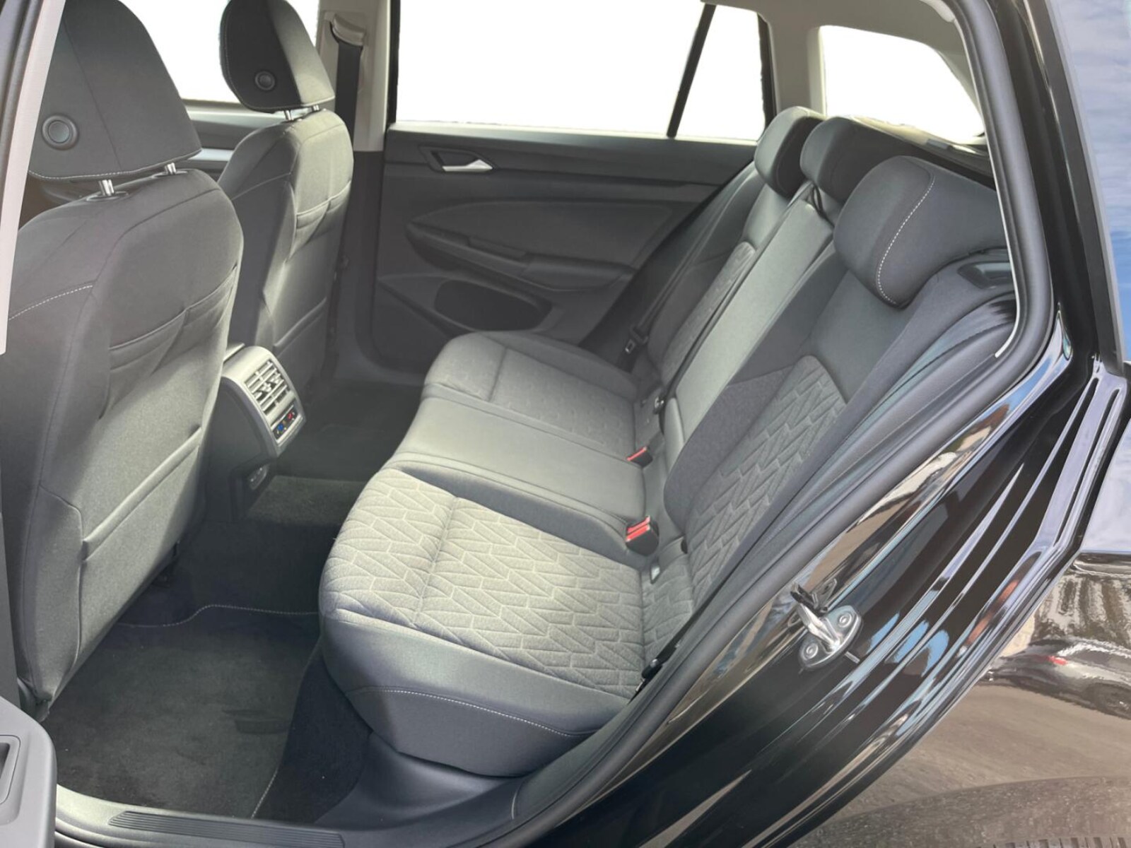 Volkswagen Golf Variant – Bild 12