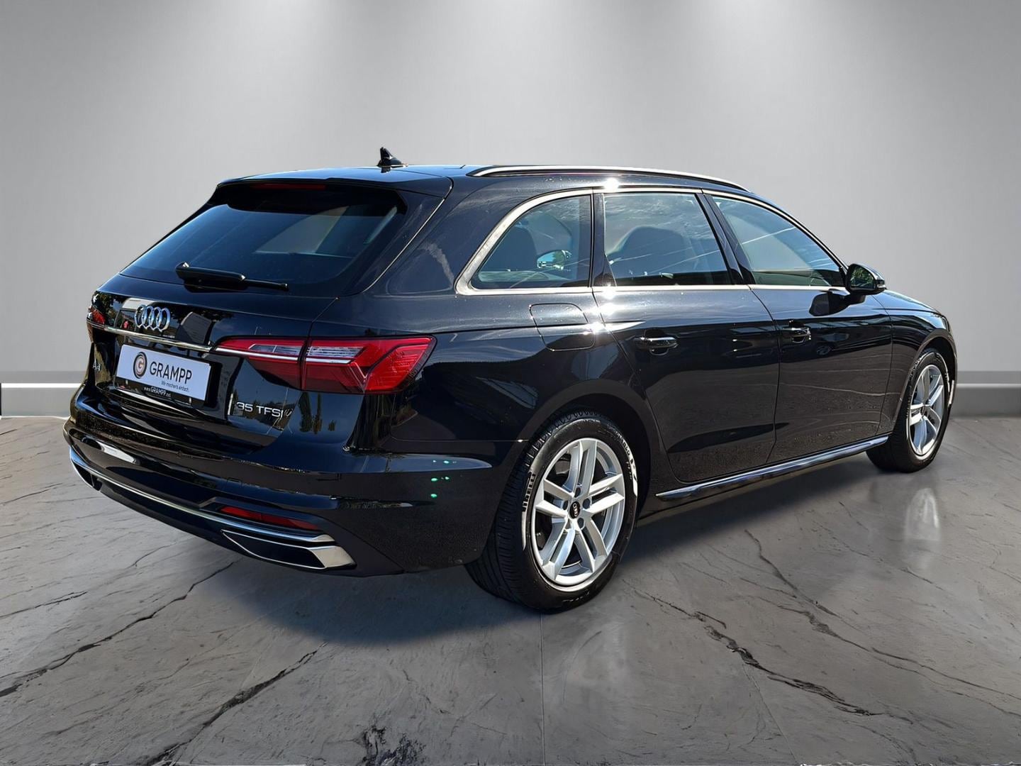 Bild über Audi A4 Avant advanced 35 TFSI S tronic - für weitere Informationen kontaktieren Sie den Audi Partner