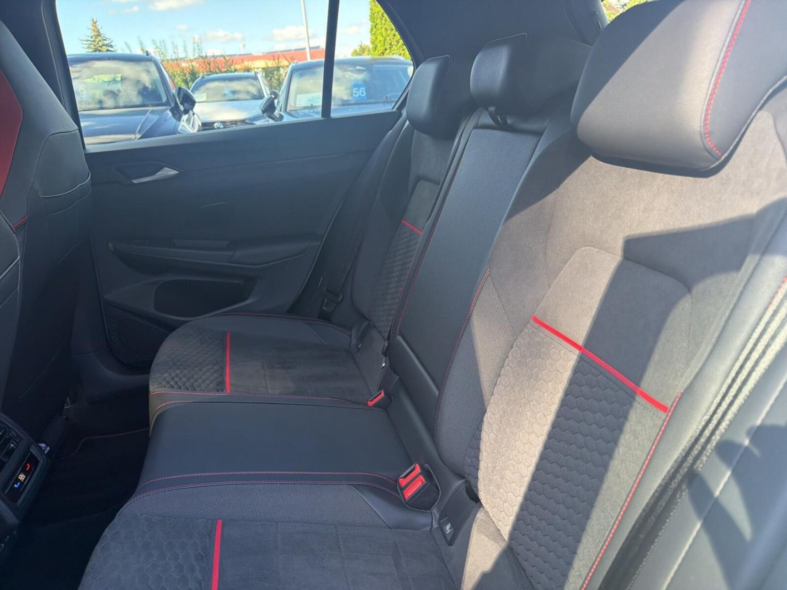 Volkswagen Golf – Bild 9