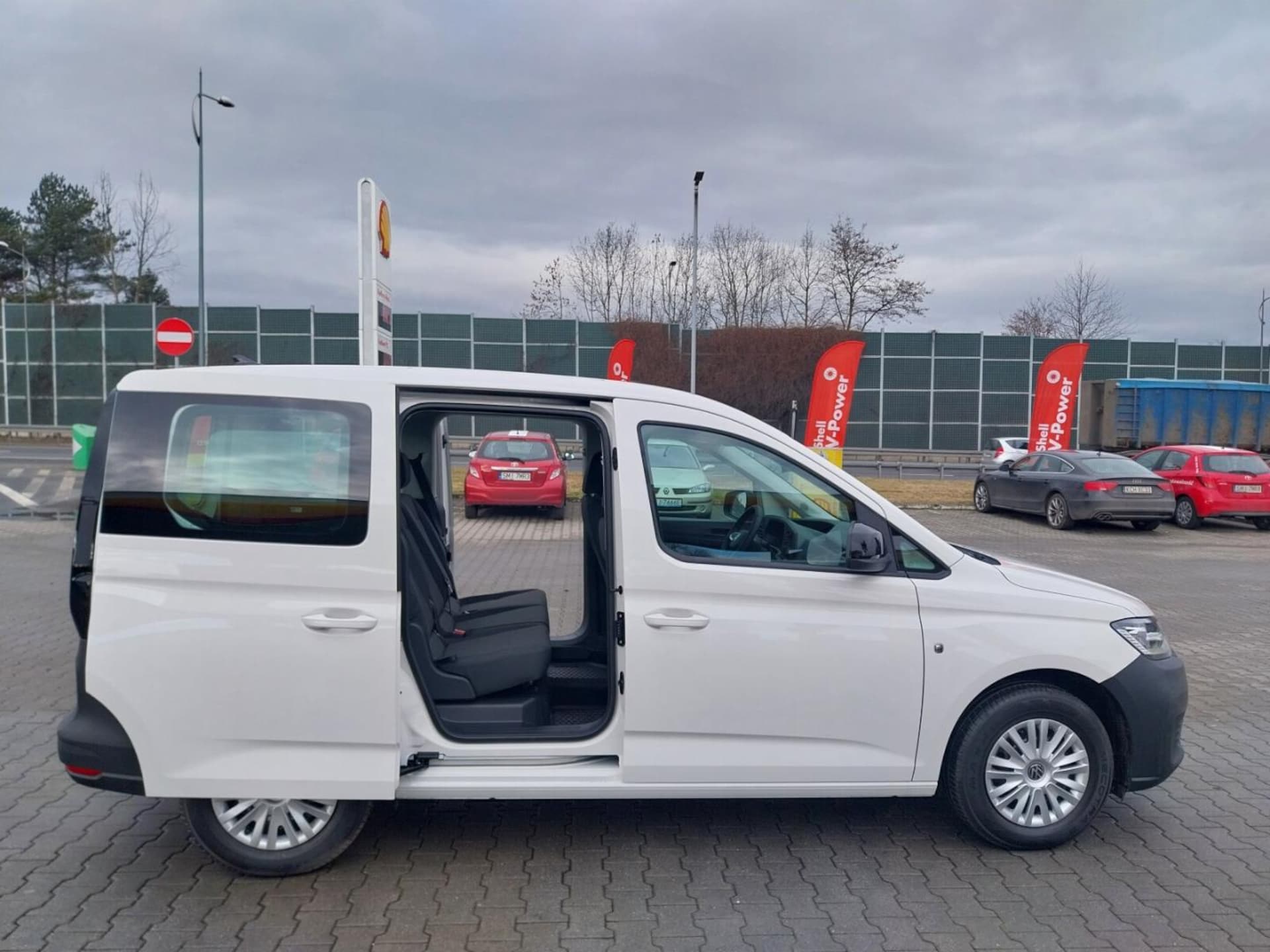 Volkswagen Caddy Model bazowy