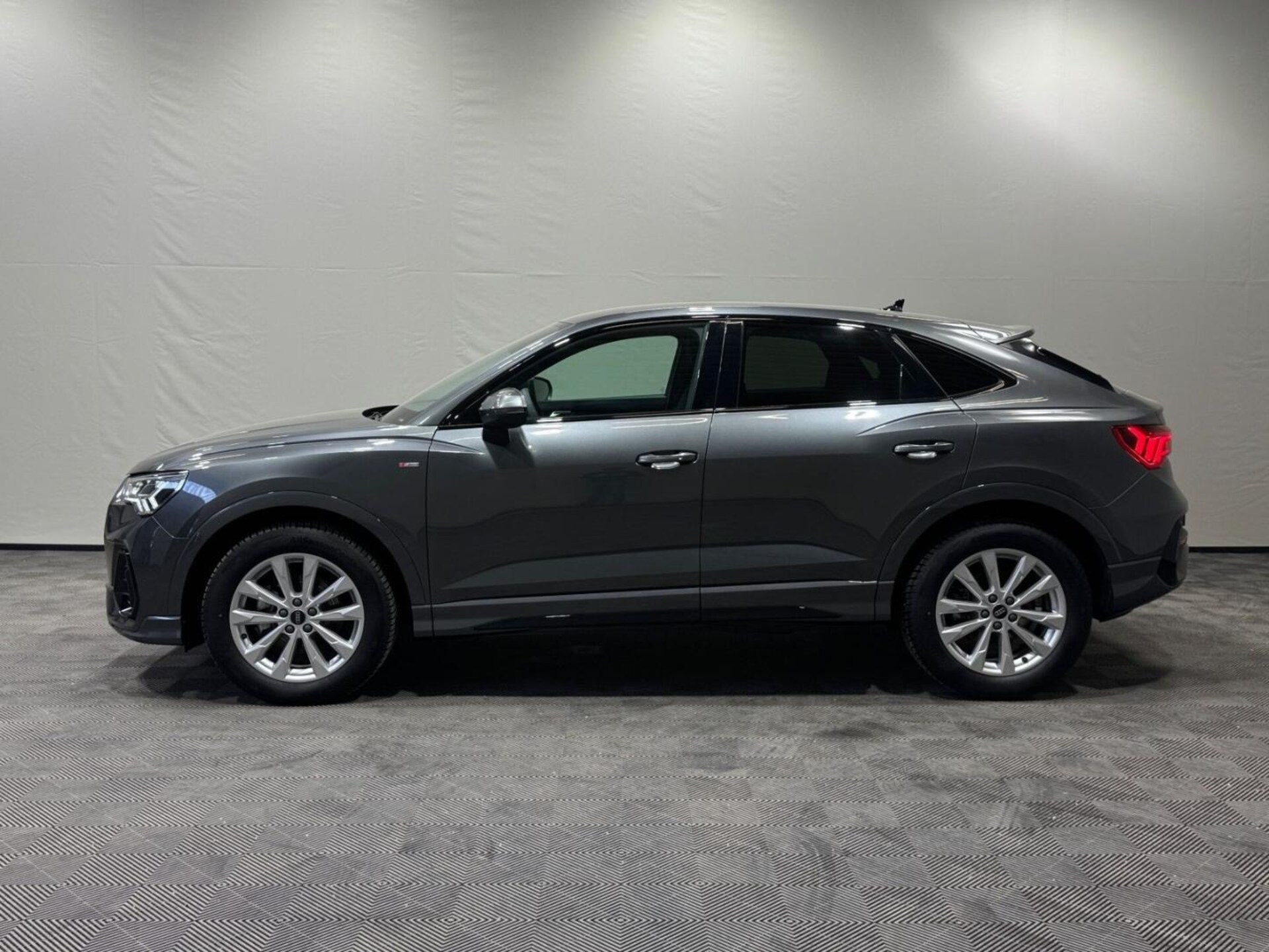 Audi Q3 Sportback S line