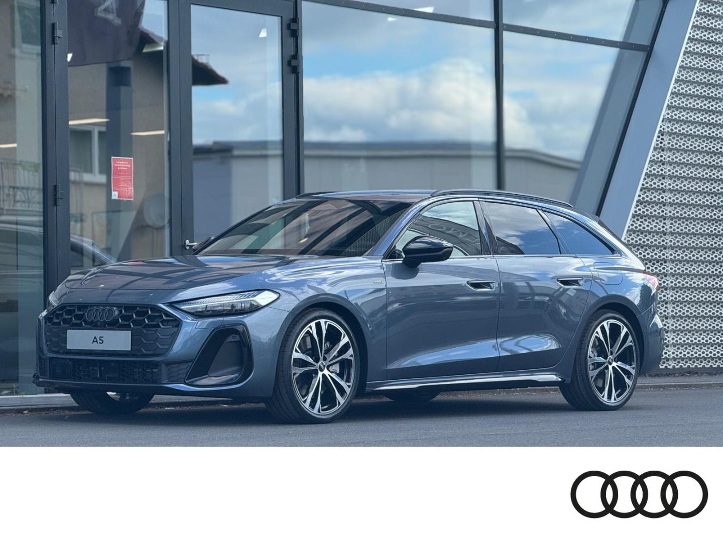 Bild über Audi A5 Avant e-hybrid e-hybrid quattro 270 kW S tronic - für weitere Informationen kontaktieren Sie den Audi Partner