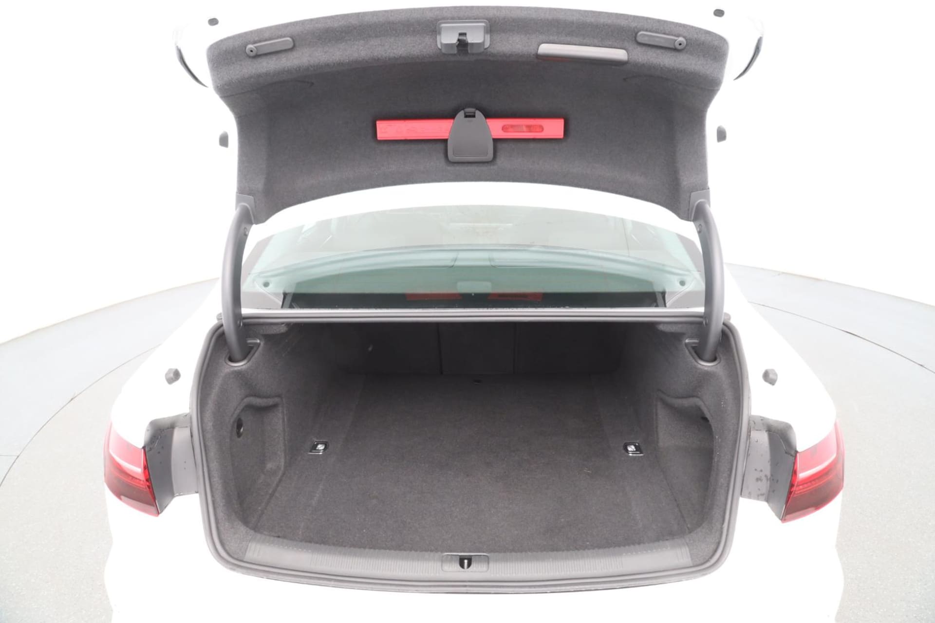 Audi A4 Limousine S line