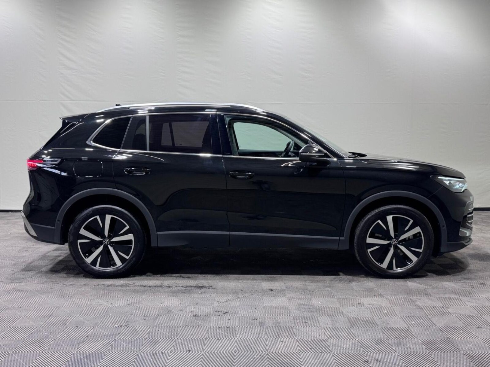 Volkswagen Tiguan – Bild 19