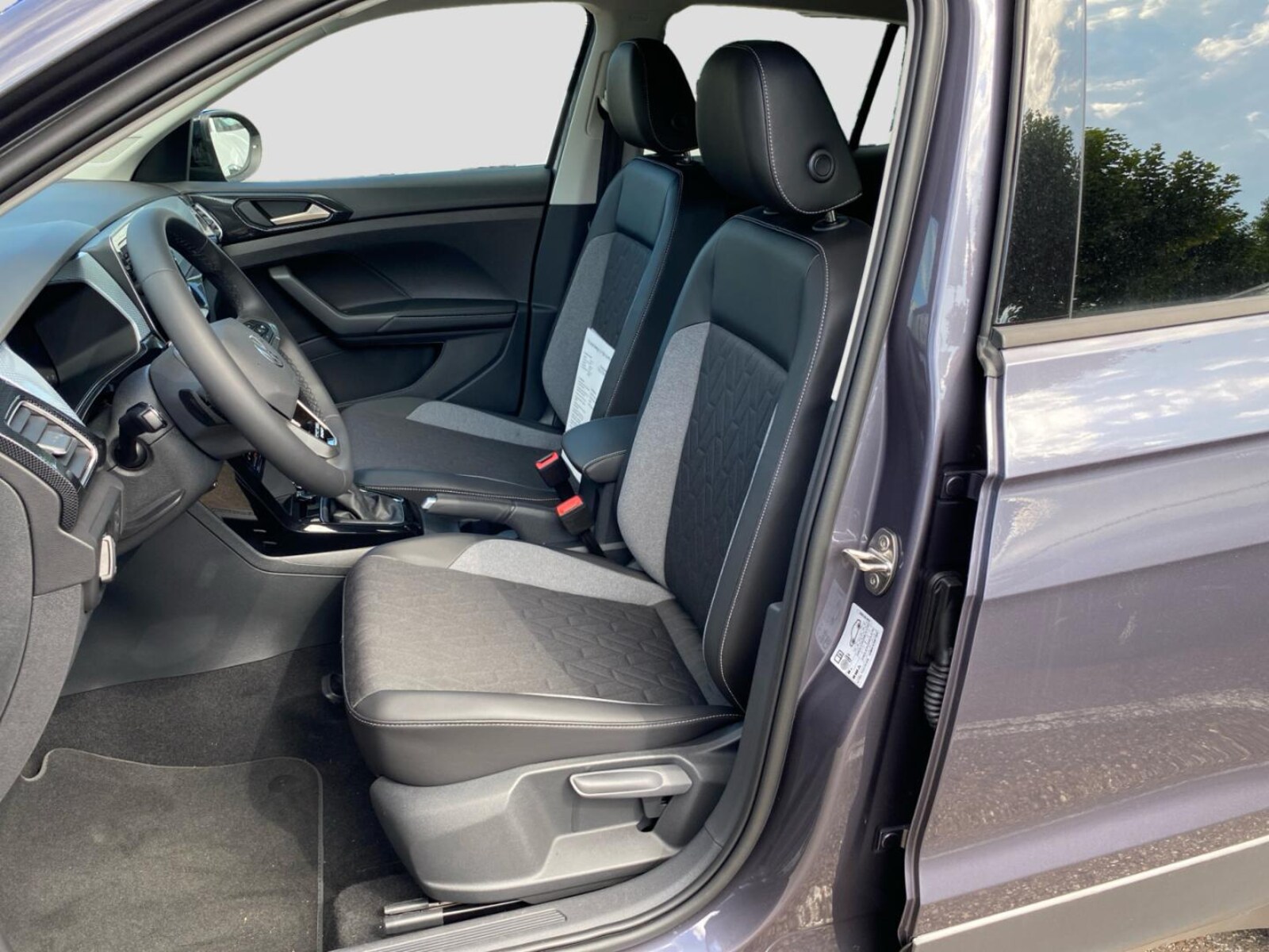 Volkswagen T-Cross – Bild 9