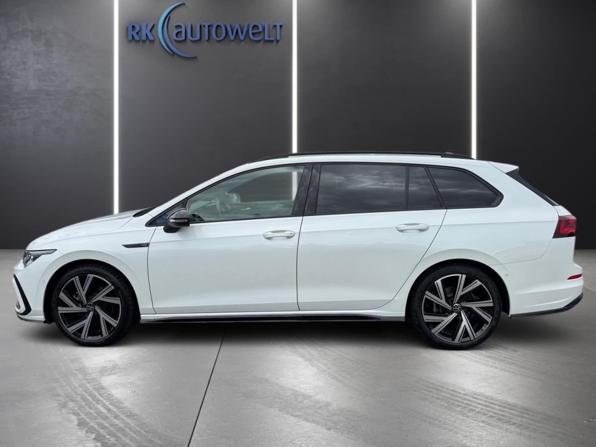 Volkswagen Golf Variant R-Line