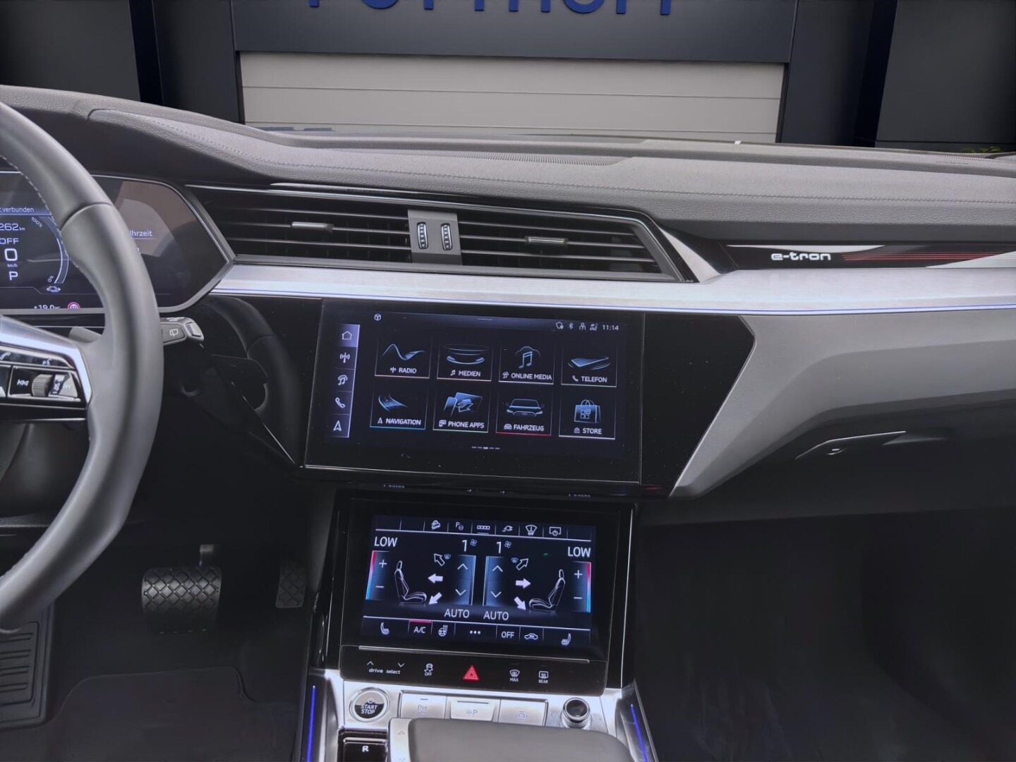 Image about Audi Q8 e-tron advanced 55 e-tron quattro