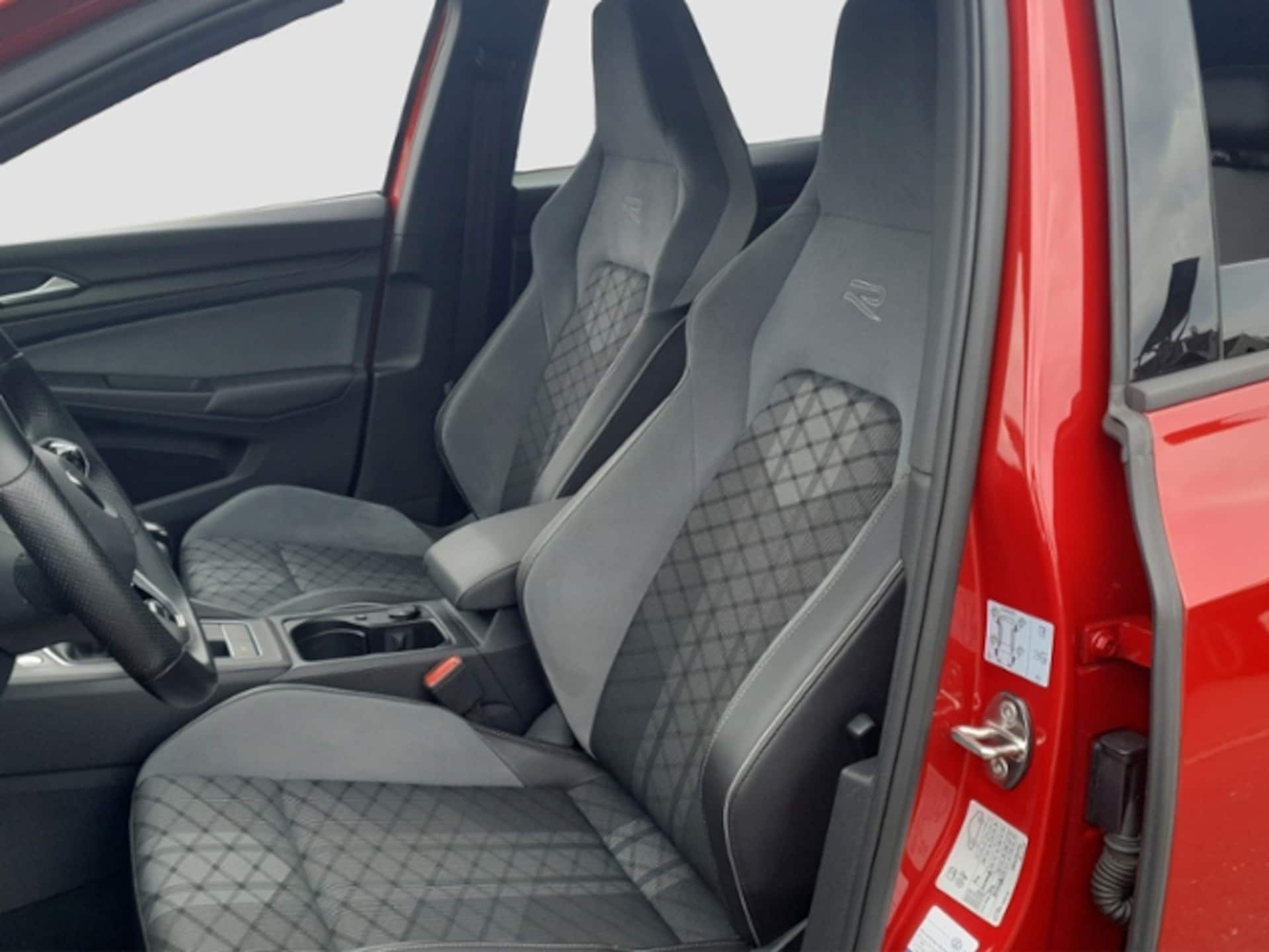 Volkswagen Golf Variant R-Line
