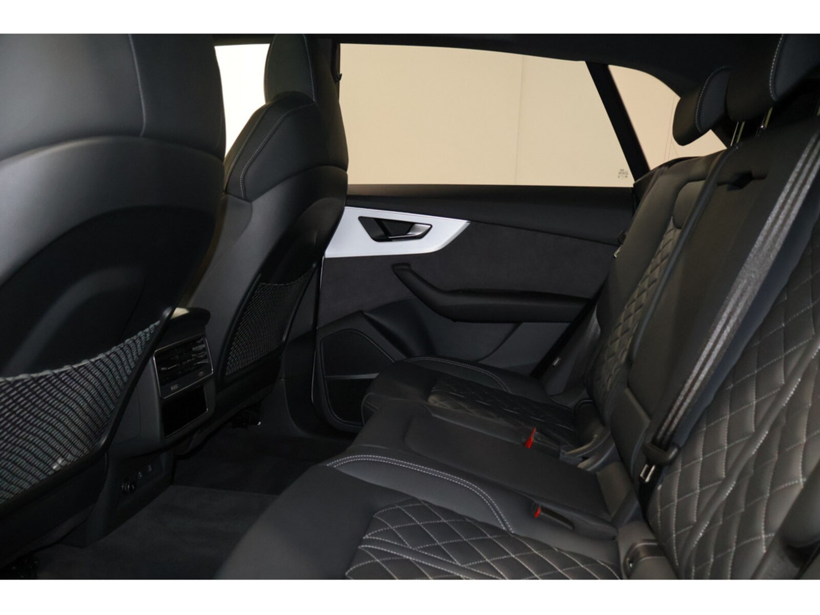 Audi Q8 – Bild 12