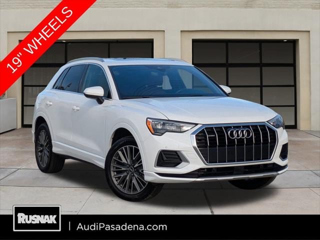 2022 Audi Q3 Premium