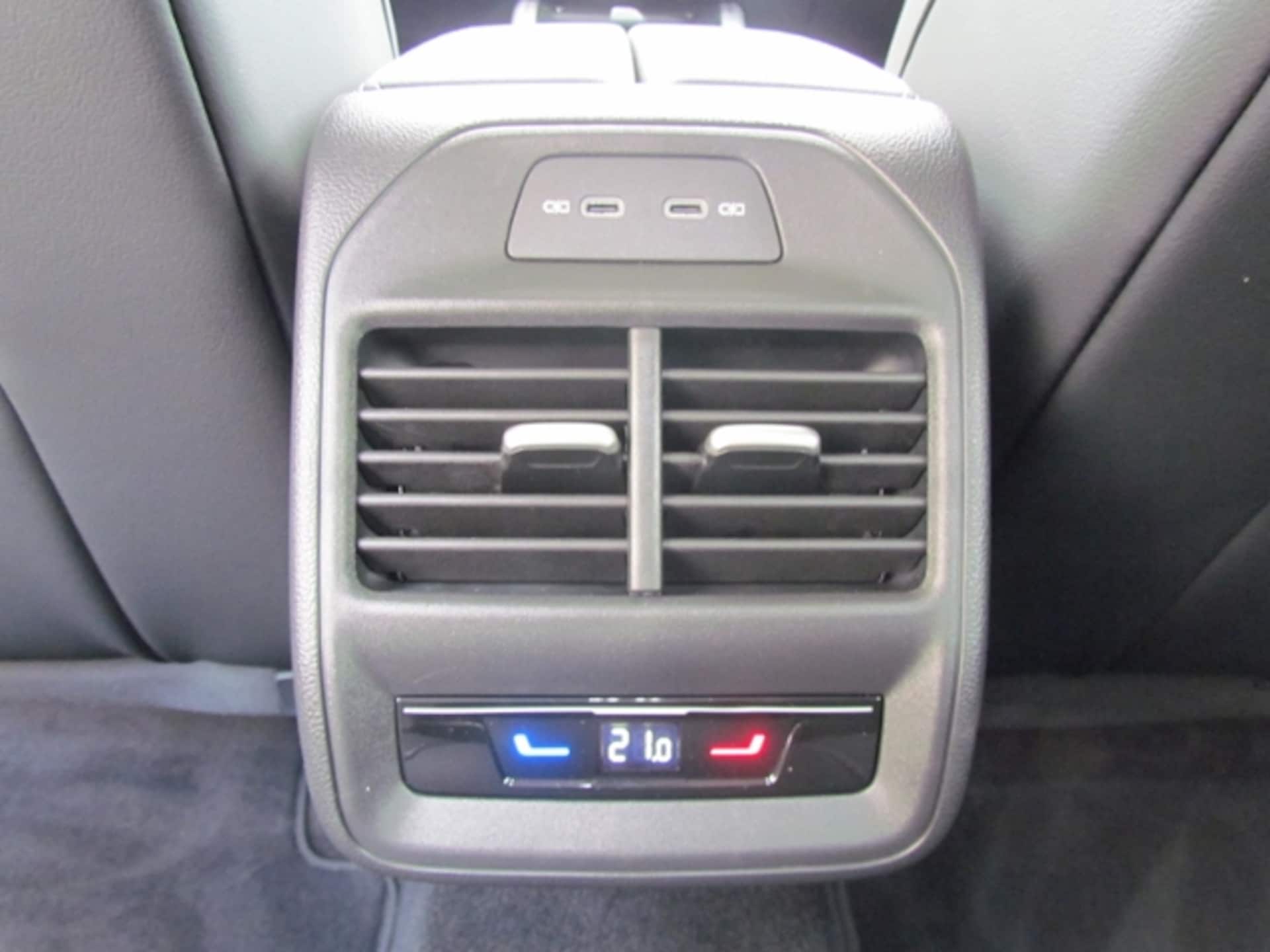 Volkswagen Passat Elegance