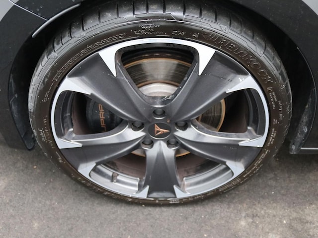 Bild des Autos 15