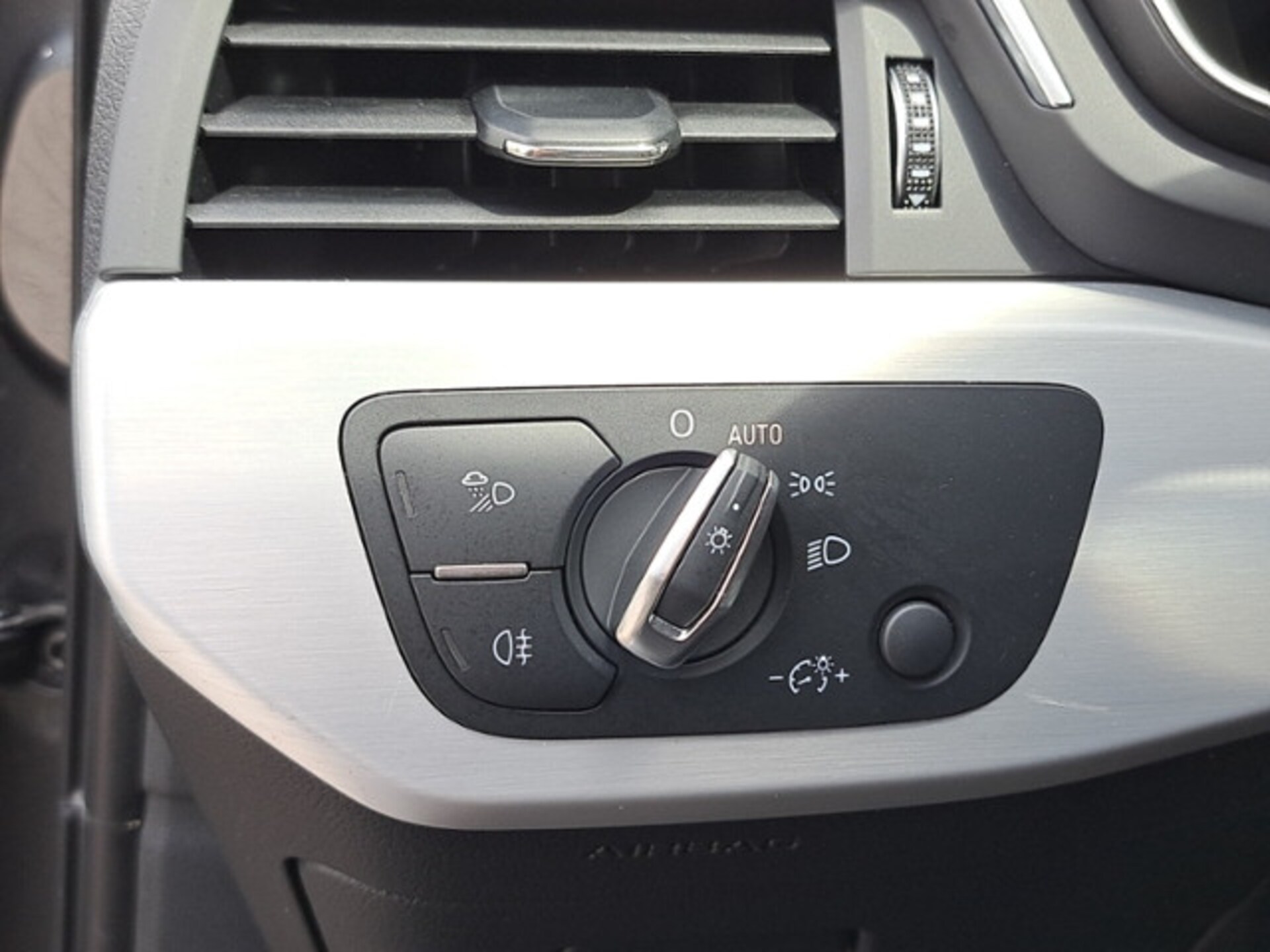 Audi A4 Avant S line