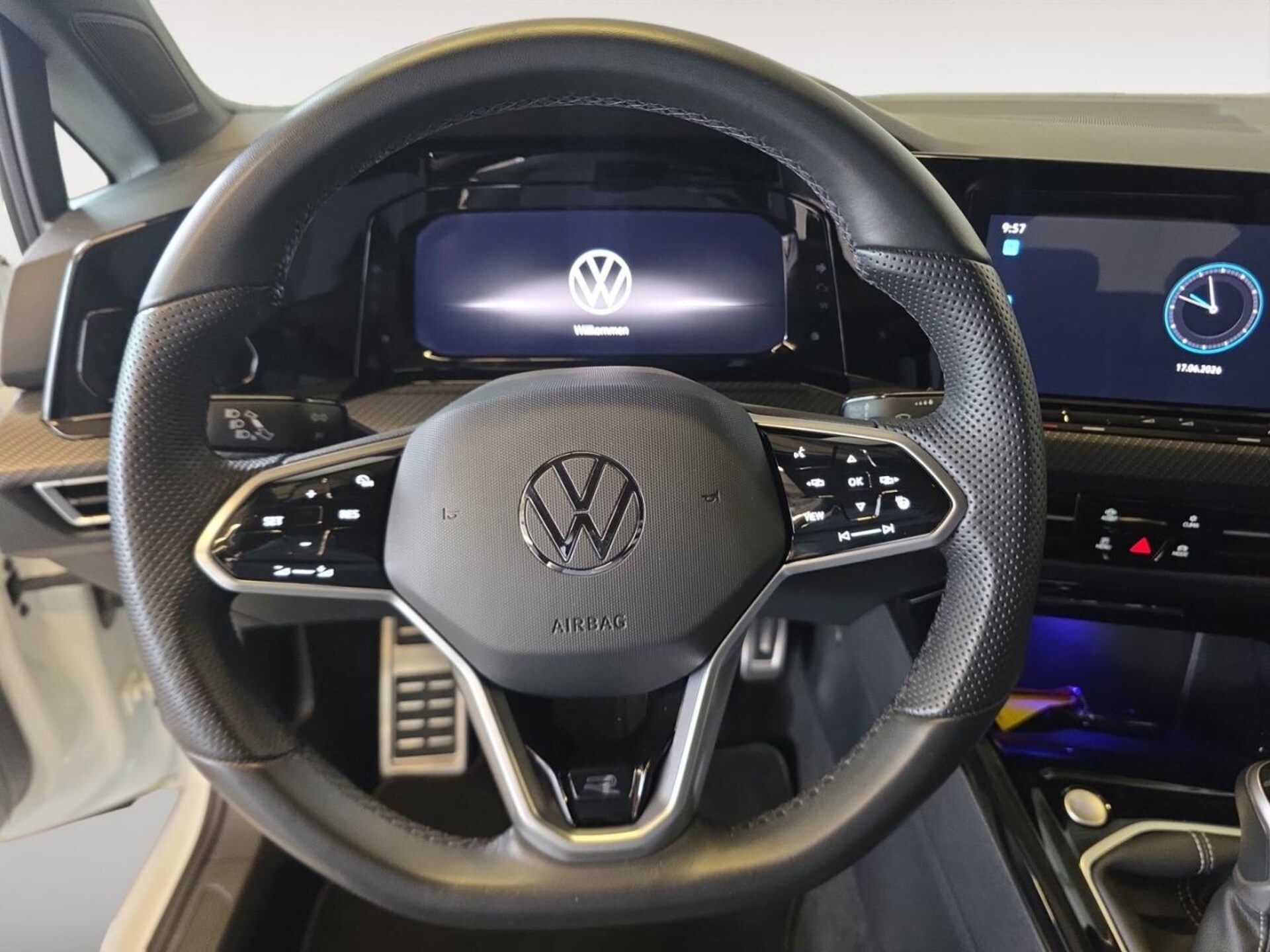 Volkswagen Golf R-Line