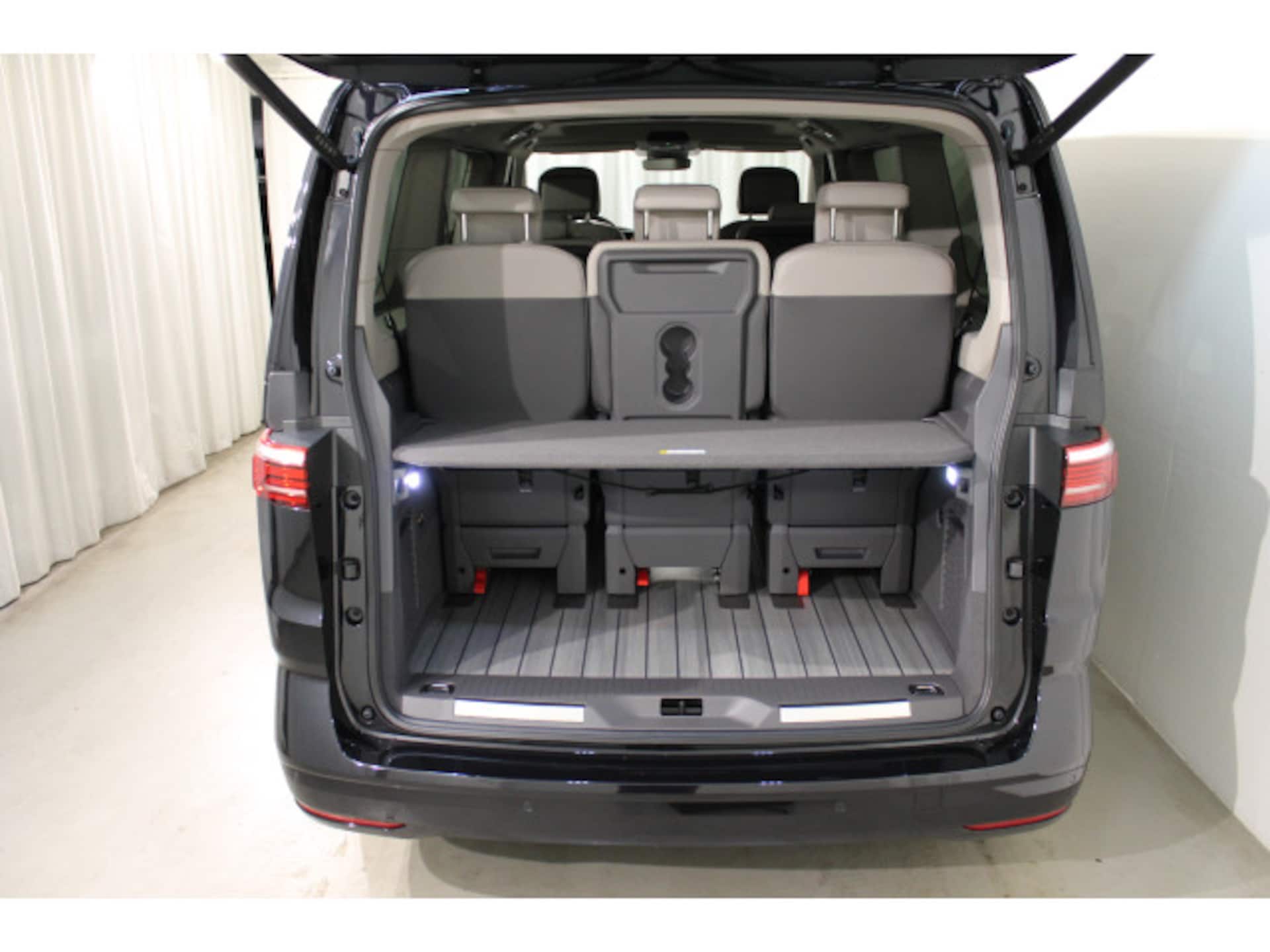 Volkswagen Multivan Langversion Style