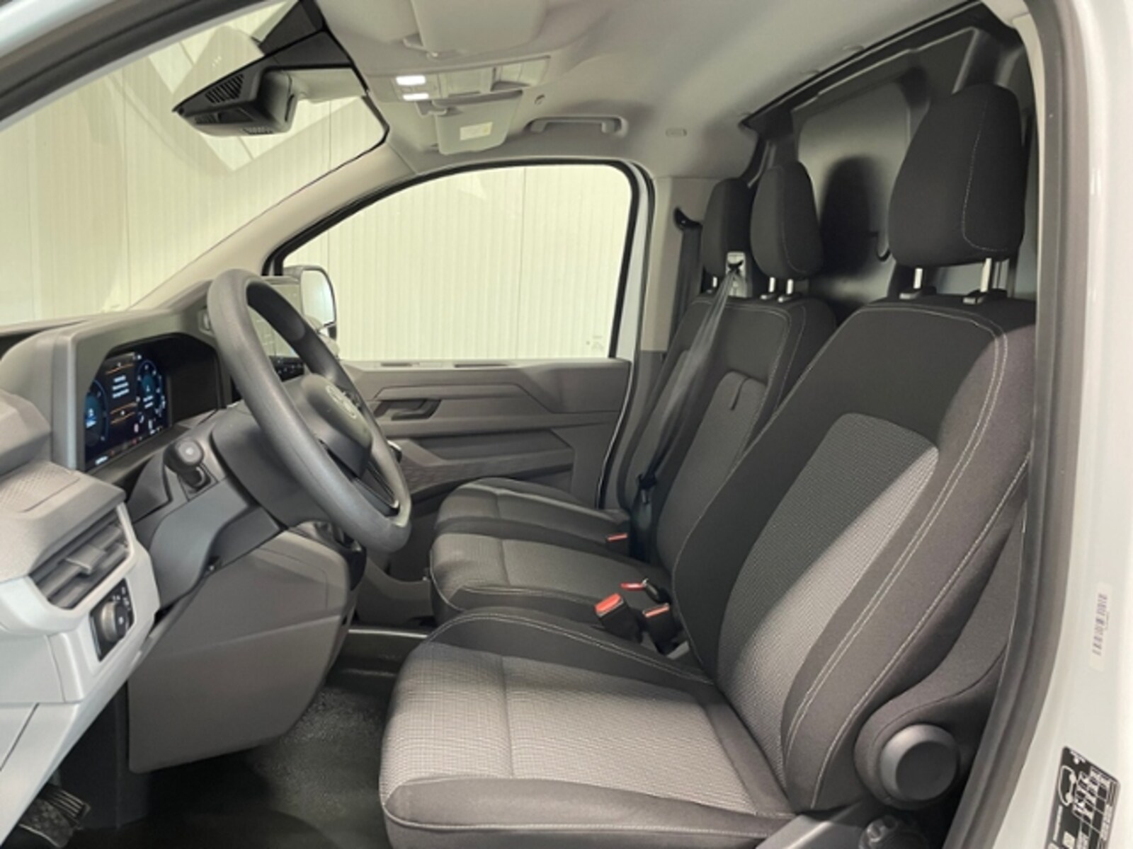Volkswagen Transporter Kasten langer Radstand – Bild 11