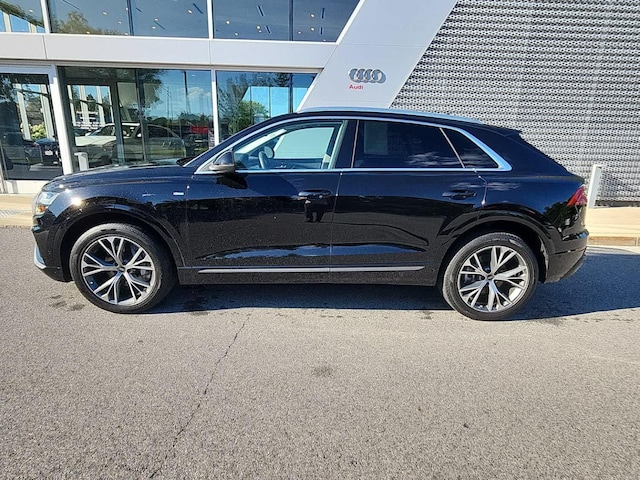 2023 Audi Q8