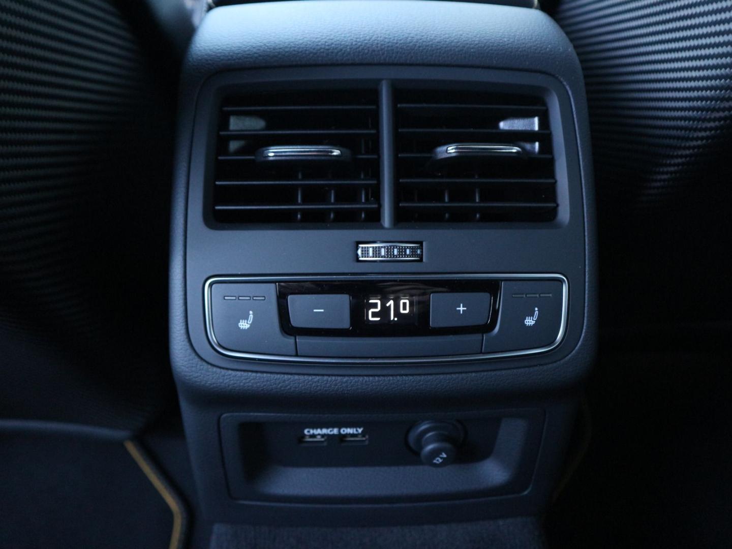 Image about Audi RS 4 Avant quattro tiptronic